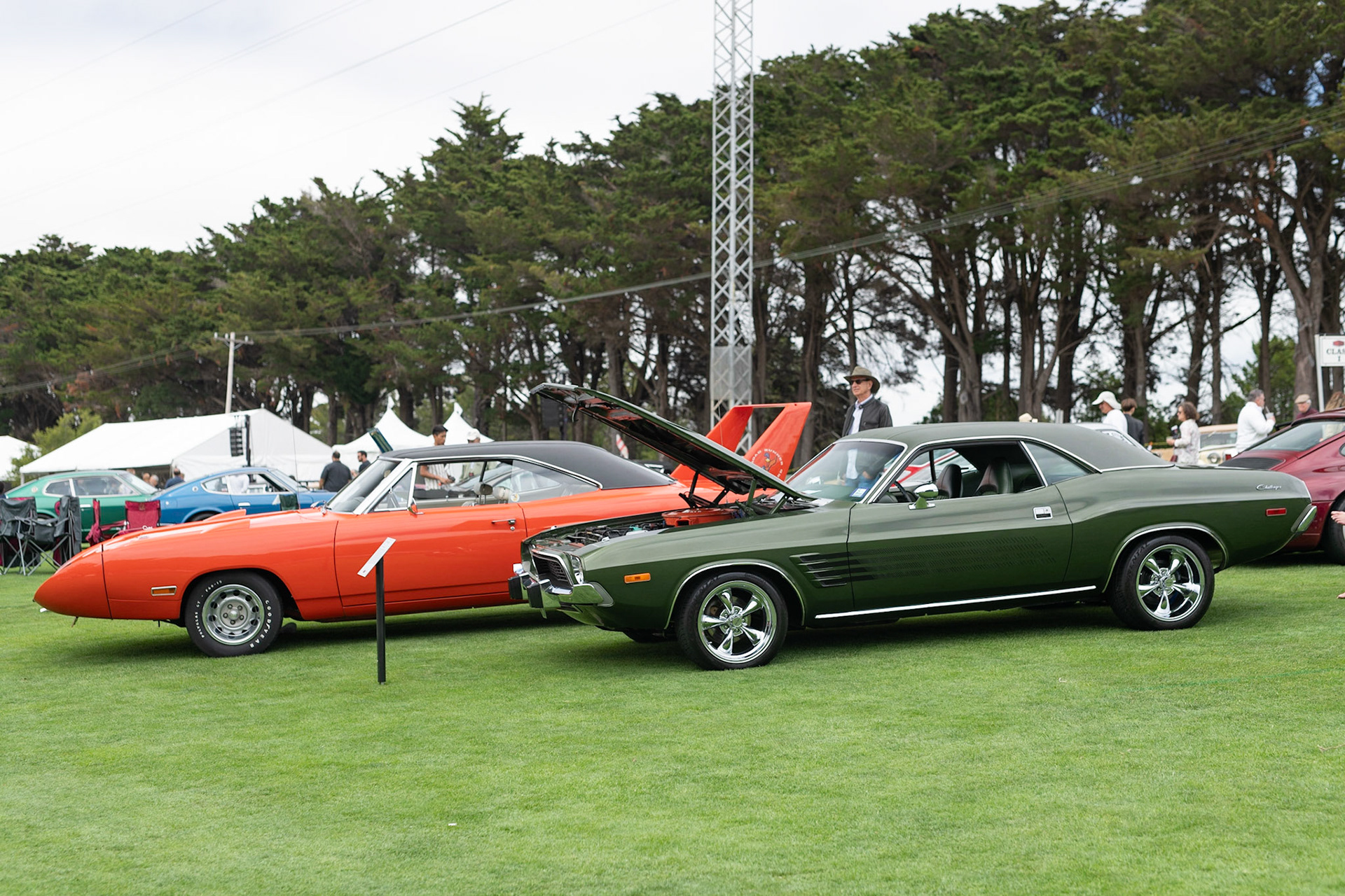 Dodge Challenger, Plymouth Superbird