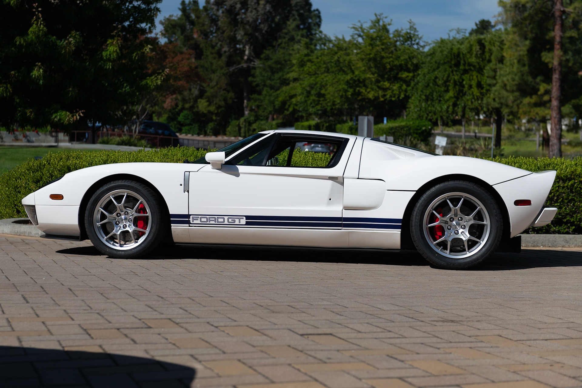 Ford GT