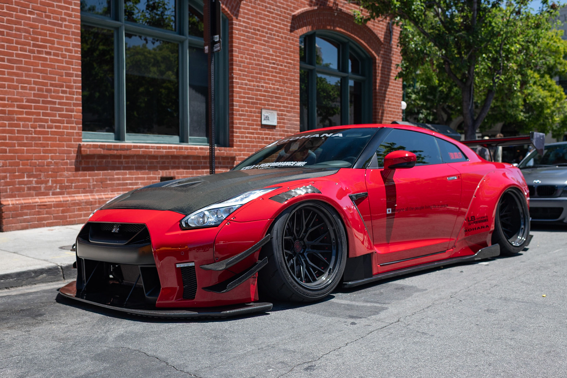 Nissan GT-R