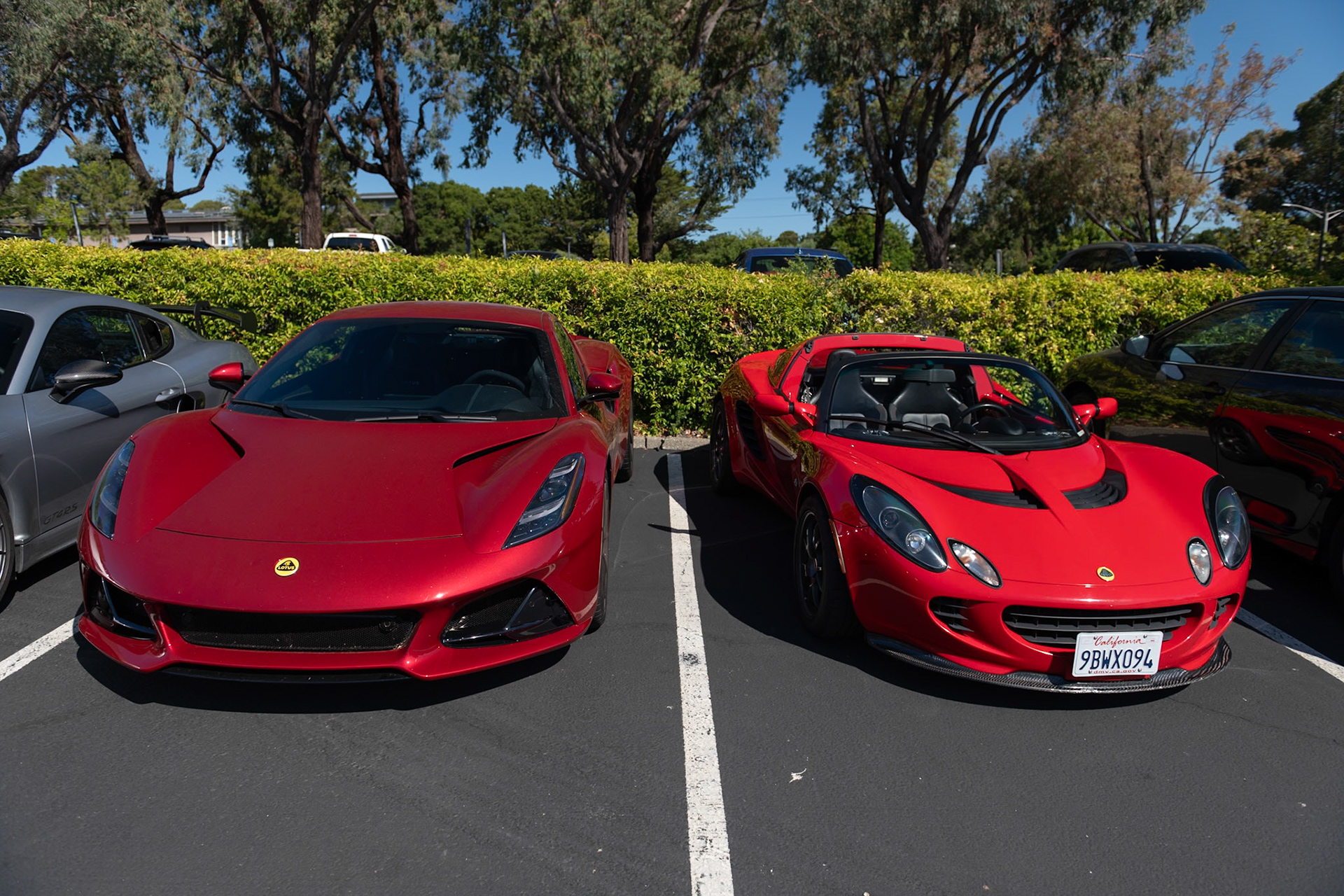 Lotus Emira, Lotus Elise
