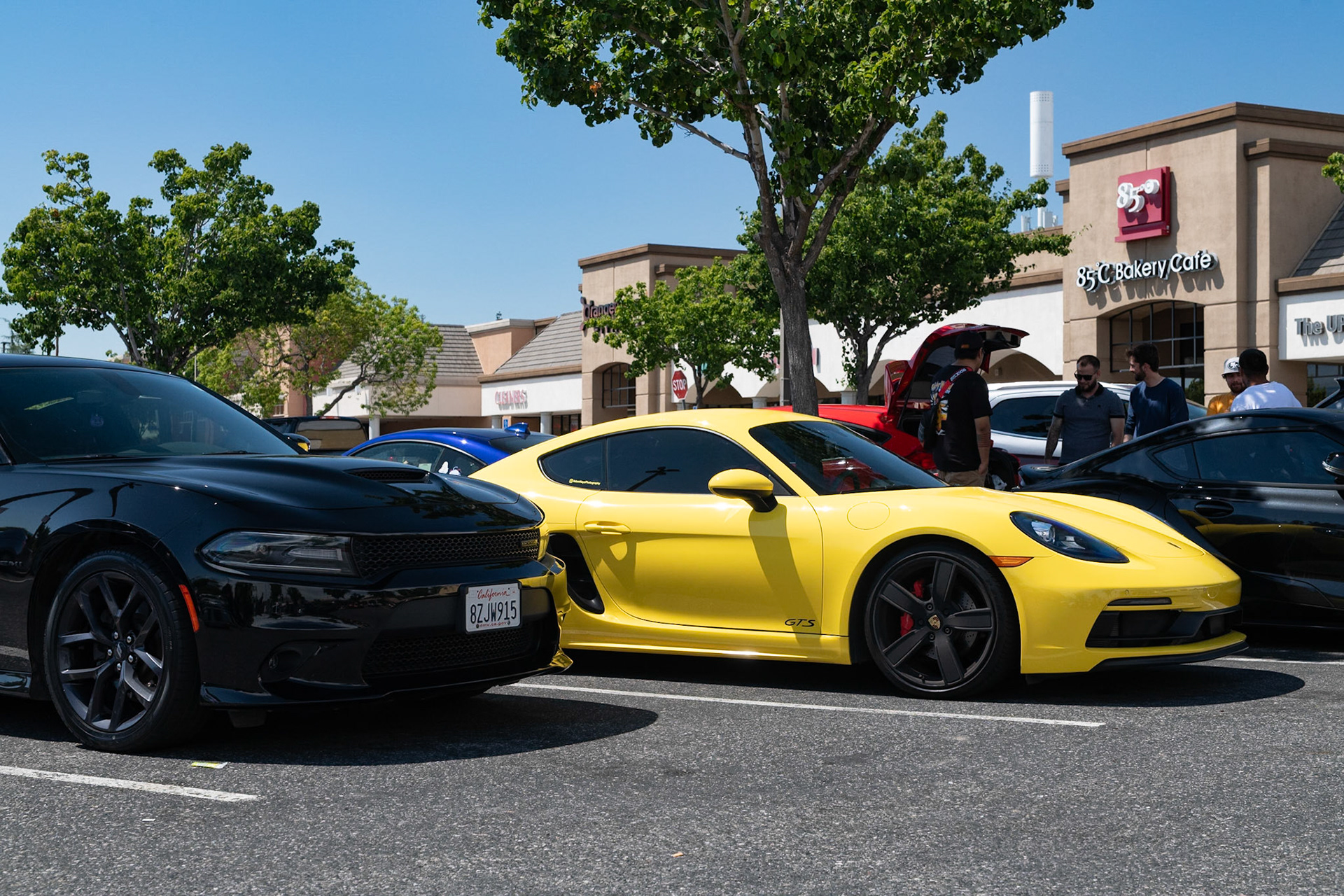 Dodge Charger, Porsche Cayman GTS