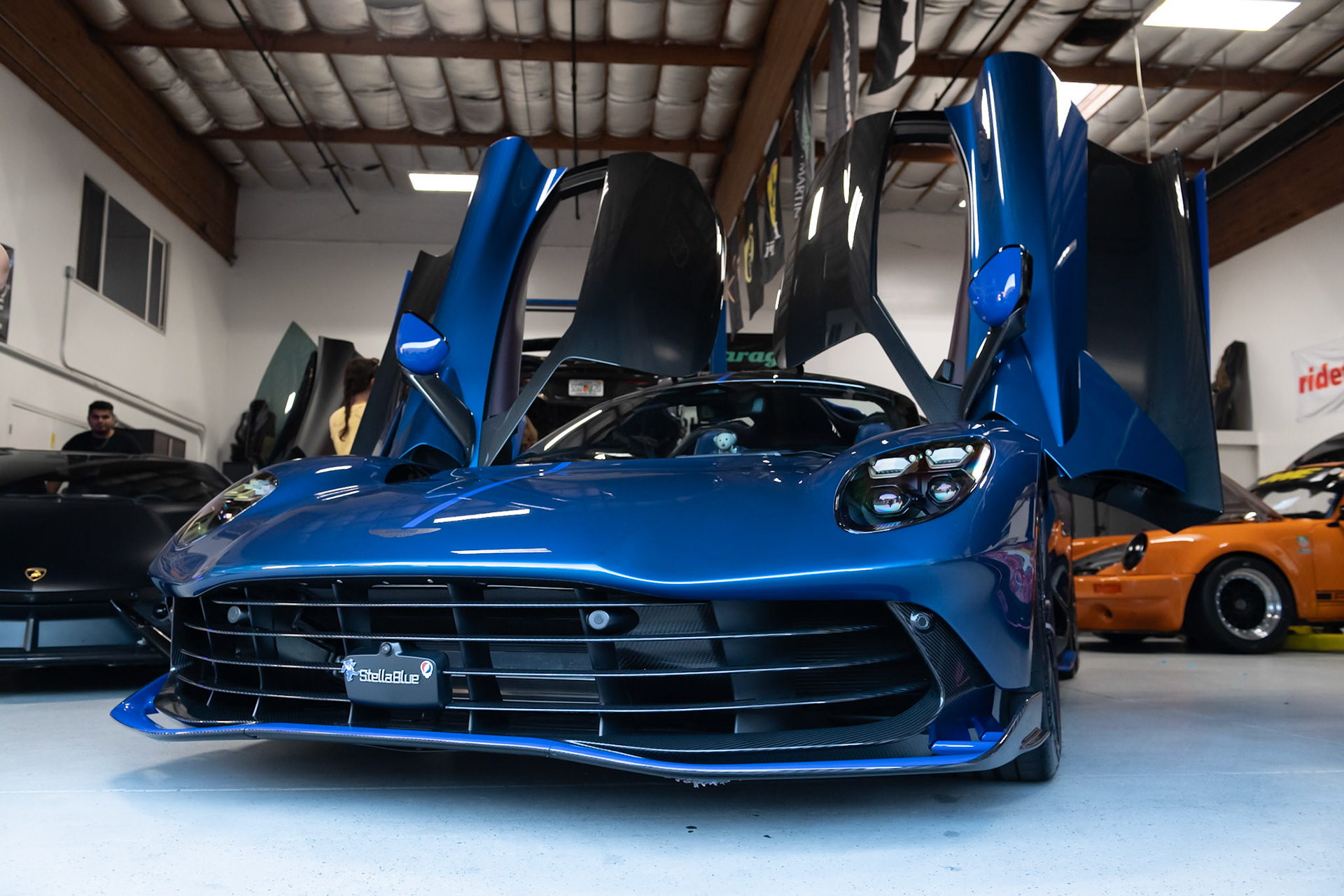 Aston Martin Valhalla