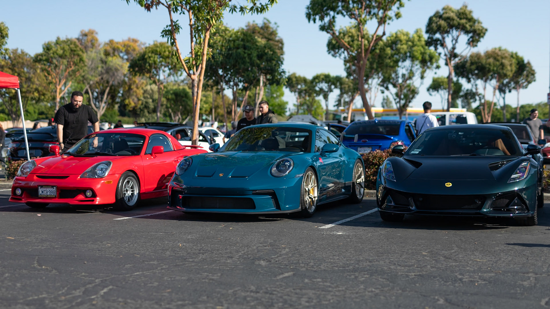 Lotus Emira, Porsche GT3, Toyota MR2