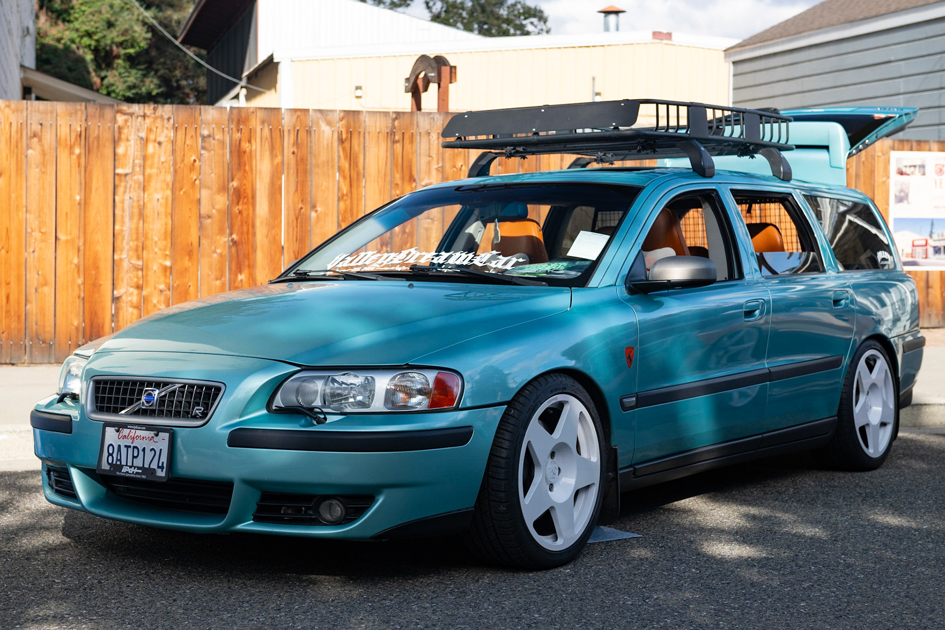 Volvo V70R