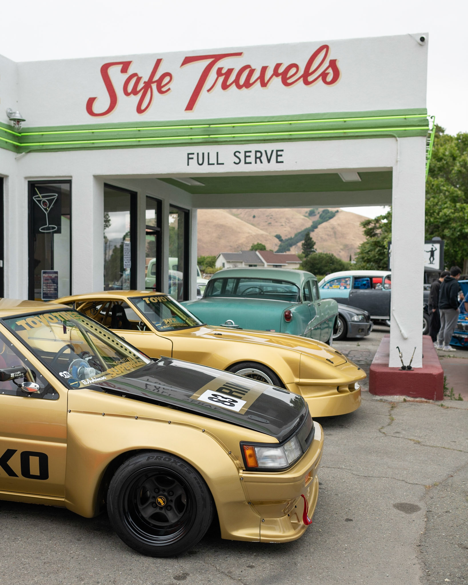 Toyota AE86, Nissan Fairlady Z @rikos_way @rikos_way