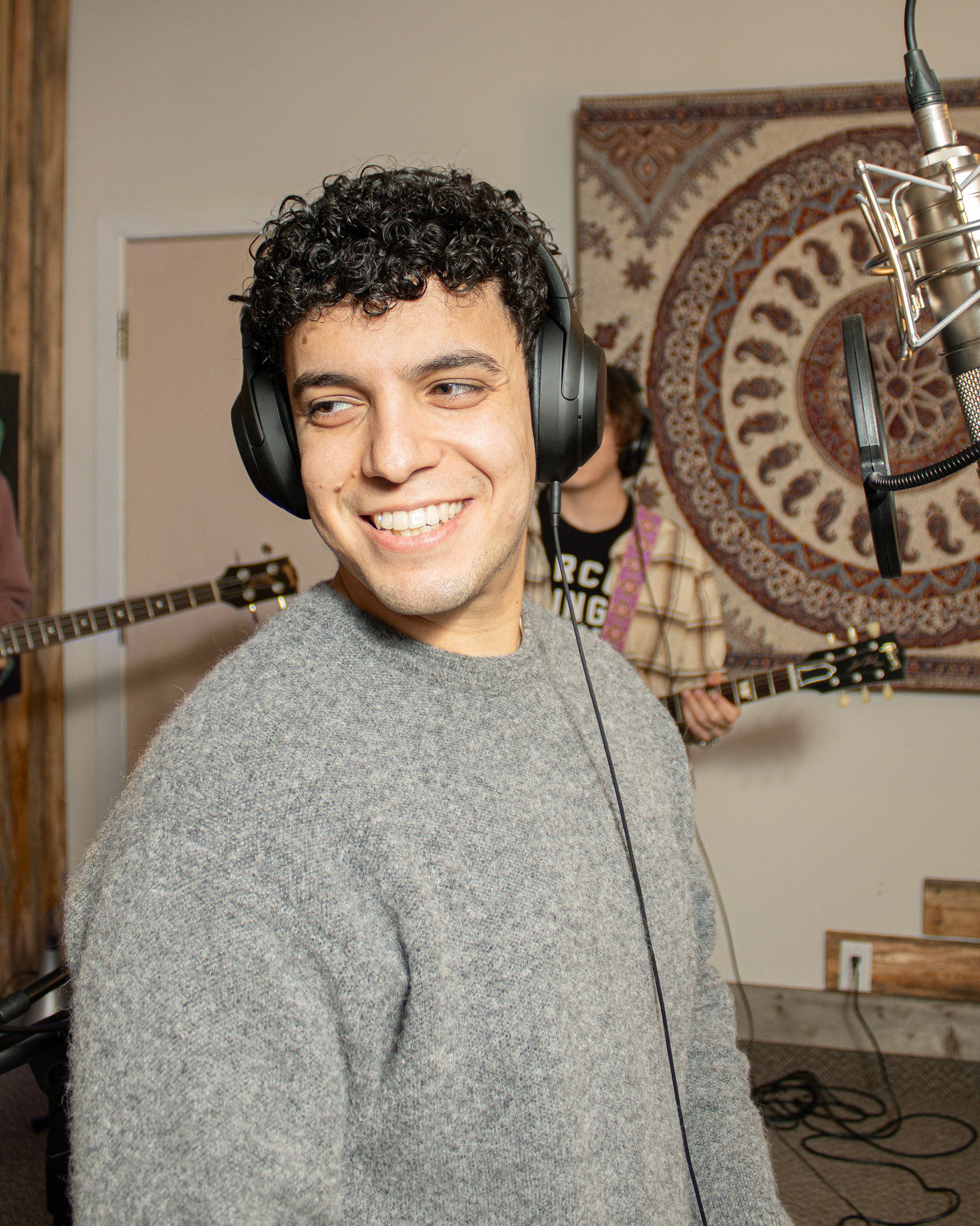 Omri Kash in the studio, 2024