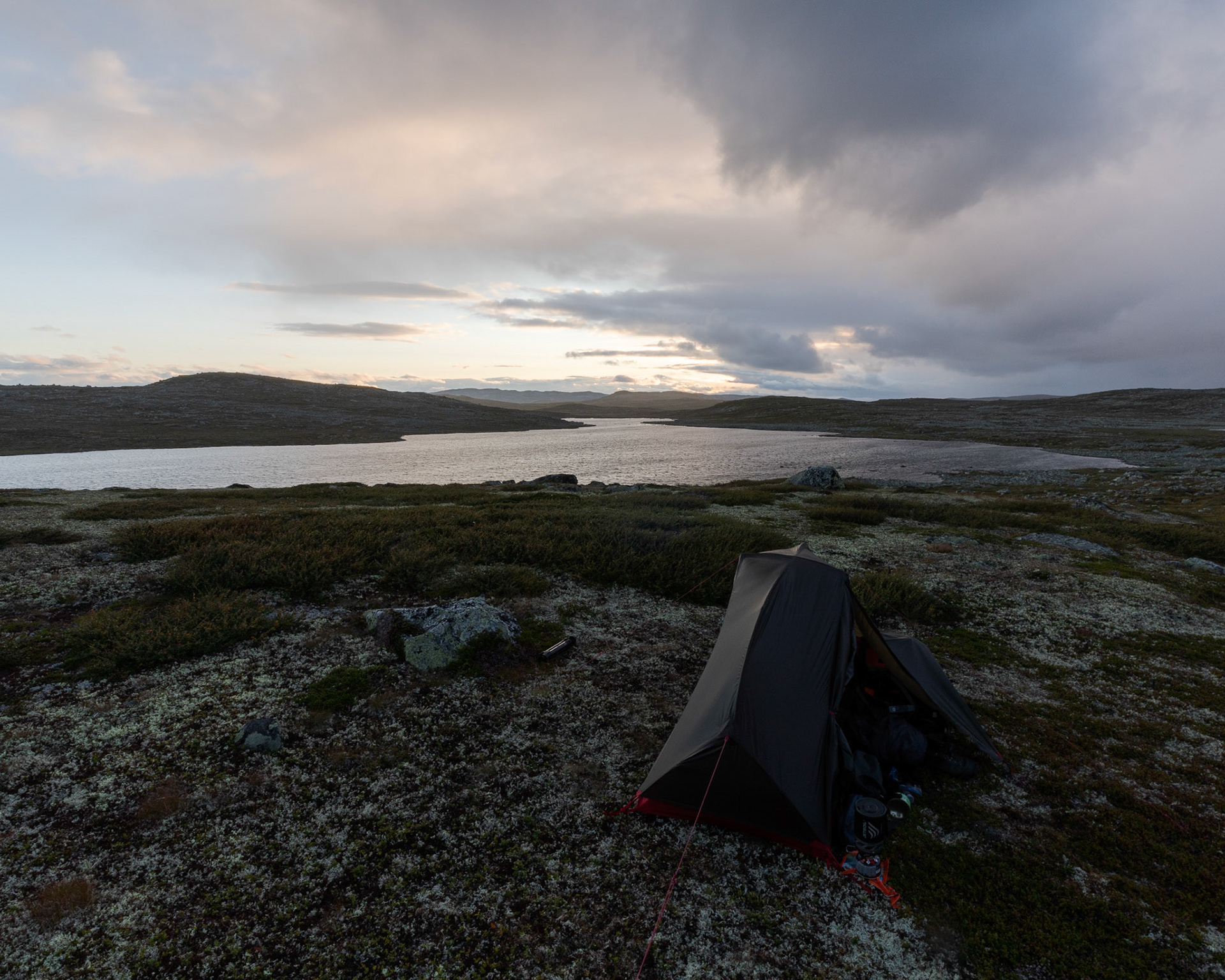 Teltleir ved Storhellertjønnet, Hardangervidda, Nore og Uvdal