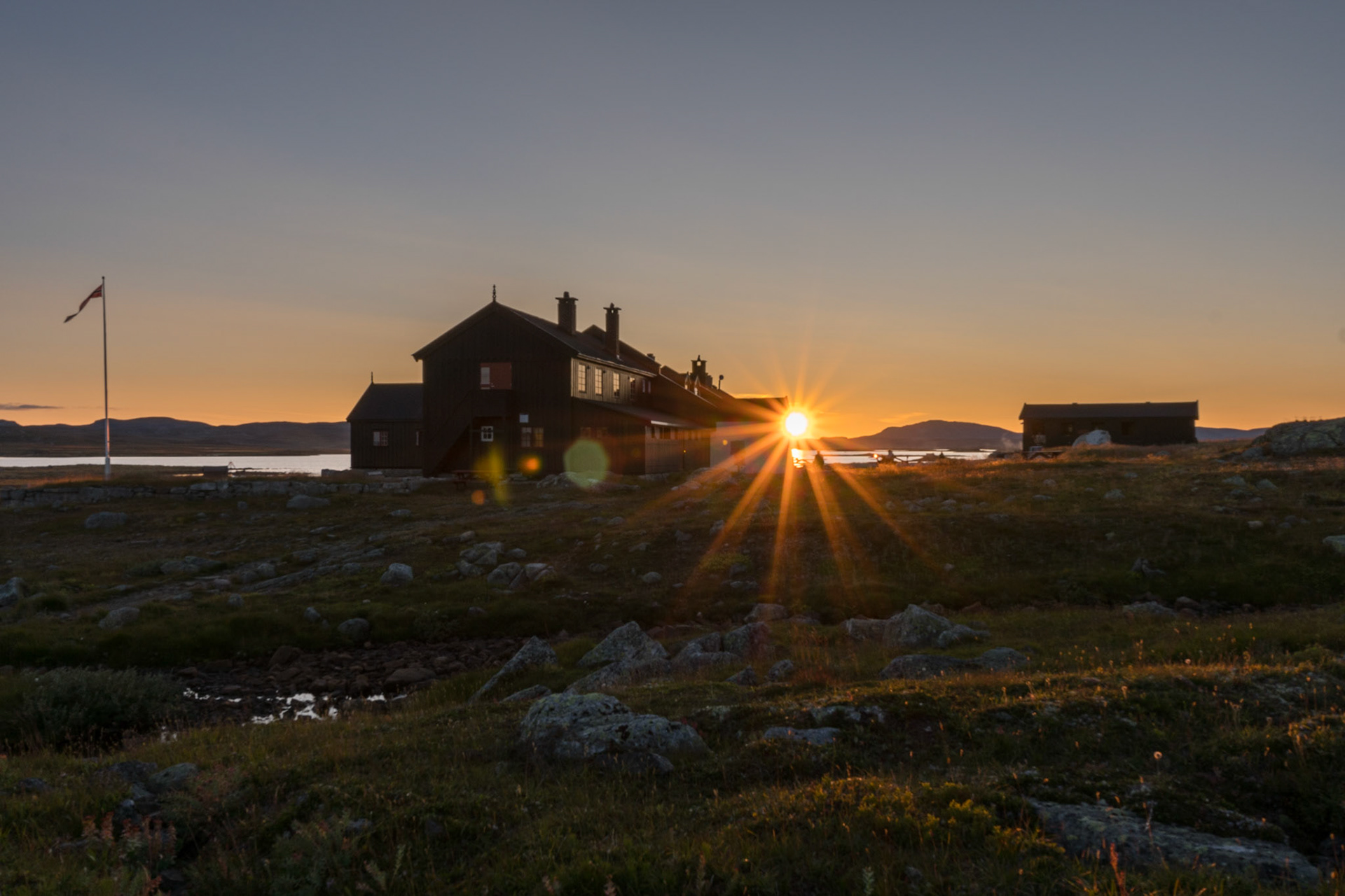 Sandhaug i solnedgang