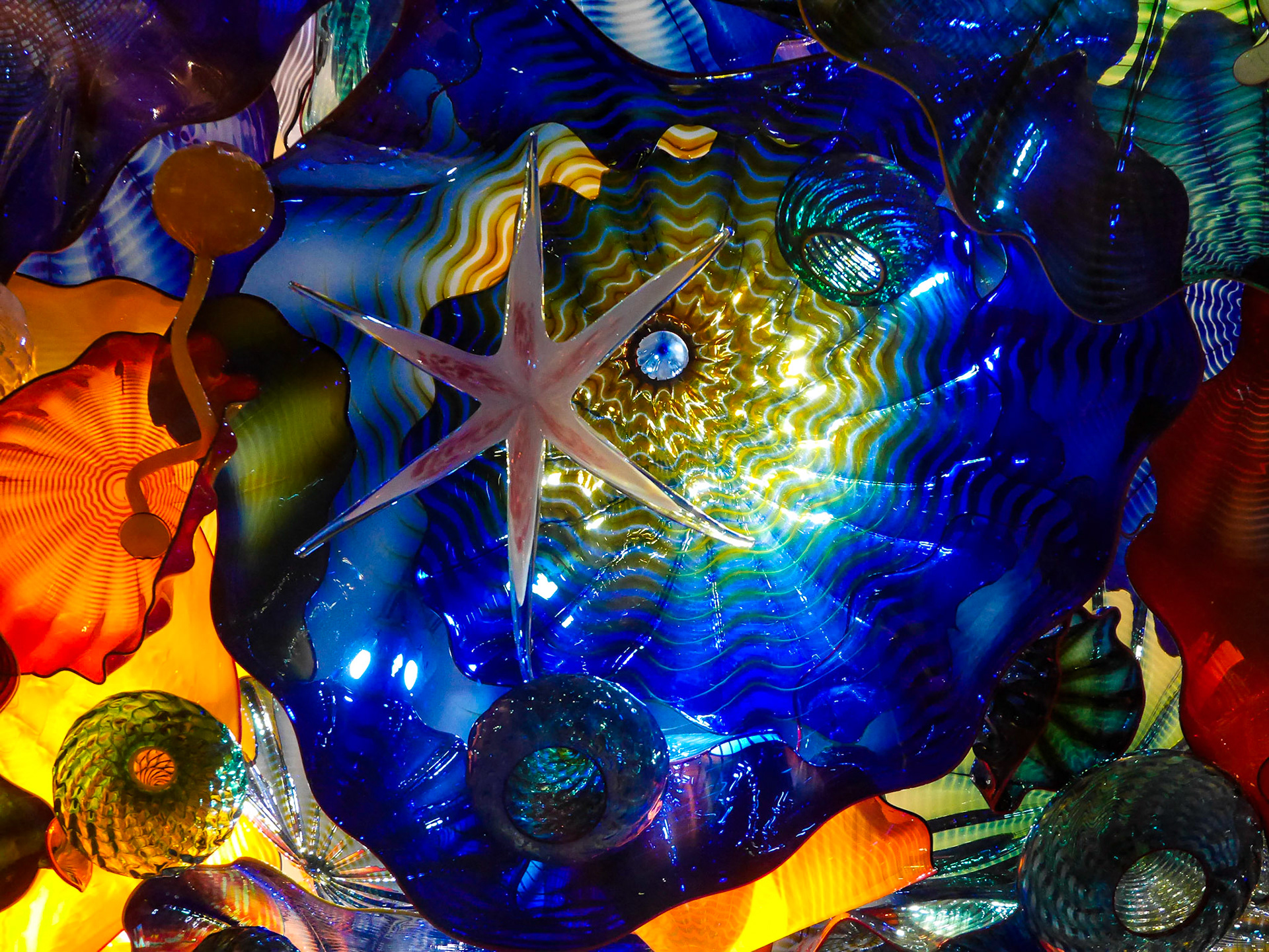 Toyama Glass Art Museum