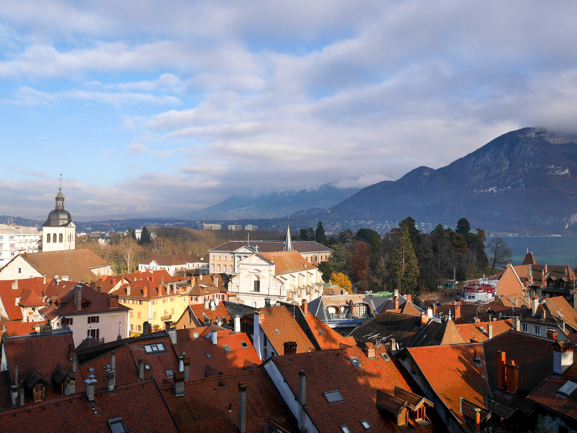 📍 Annecy