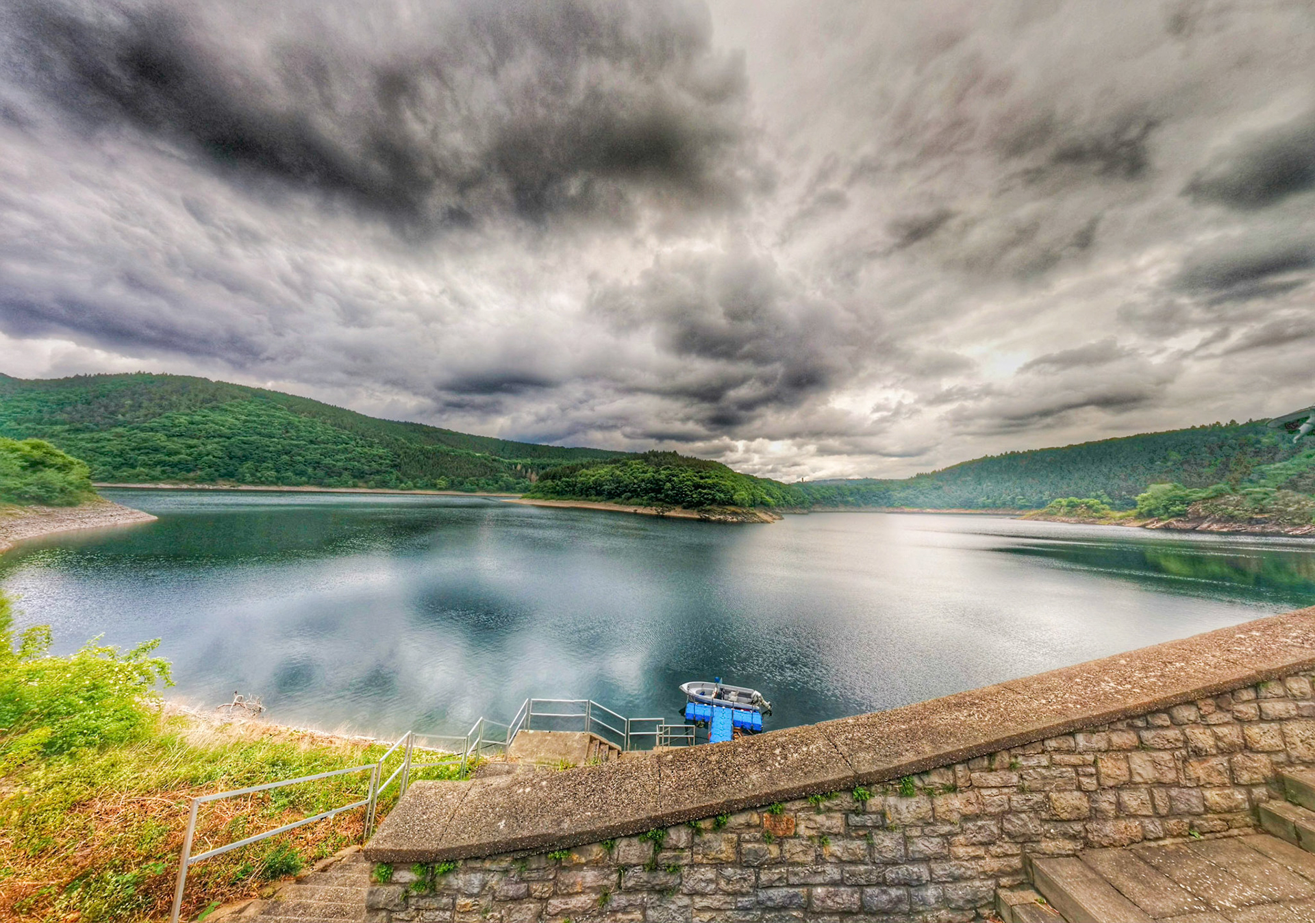 Peaceful coexistence...