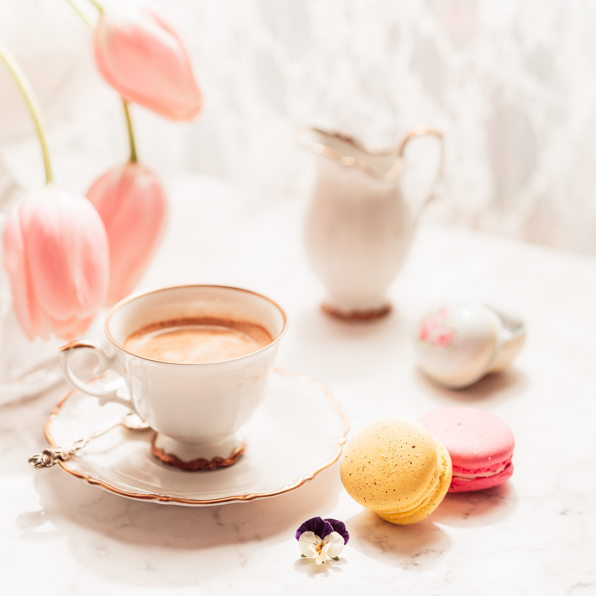 "i Paris" solvarm morgon