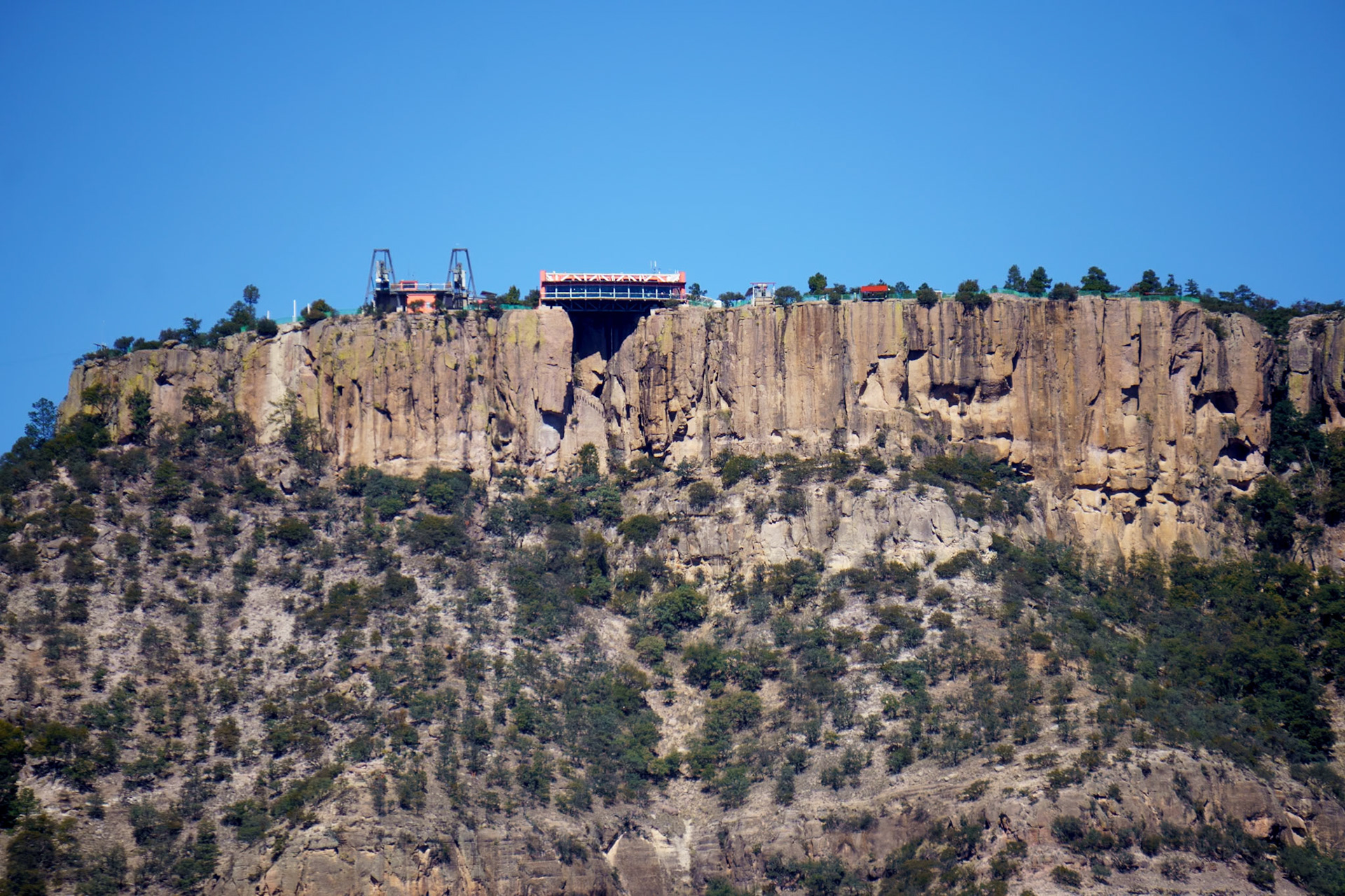 Gondola, restaurant, Ziprider  on canyon edge