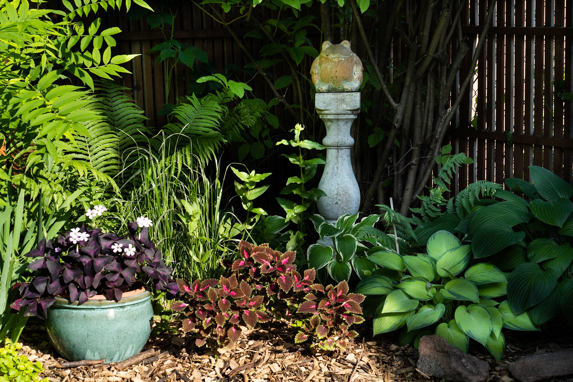 Corner flower bed