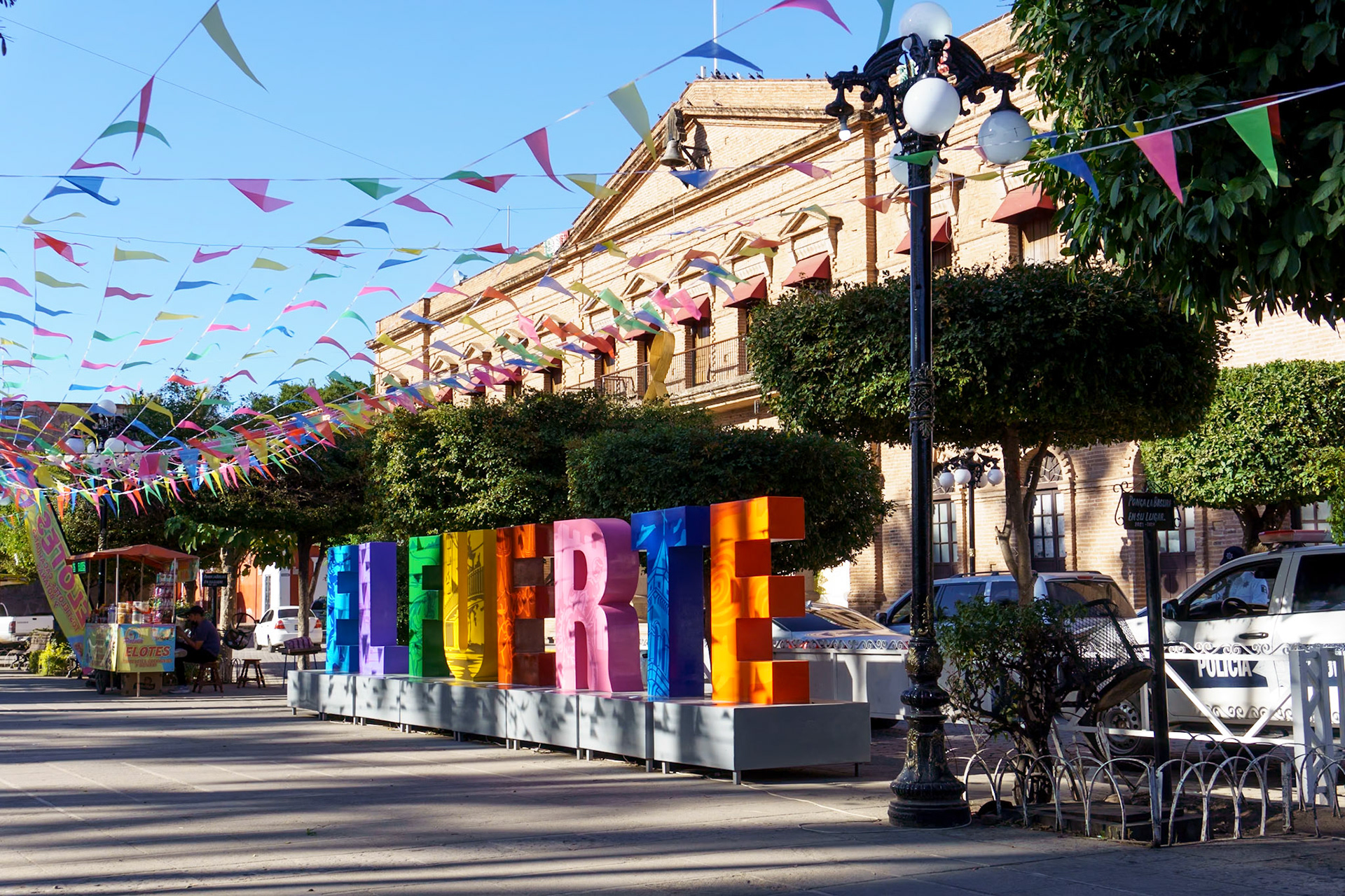 Plaza area El Fuerte