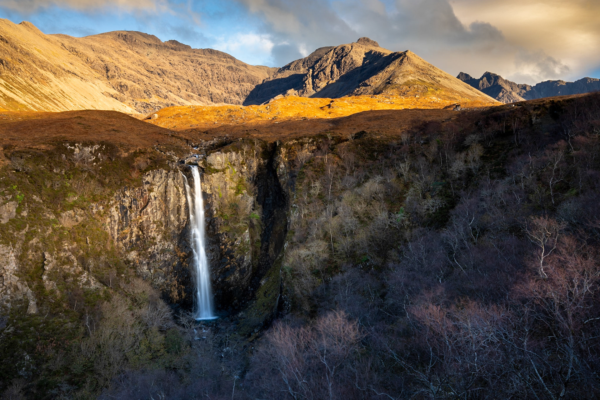 Eas Mòr, waterfall