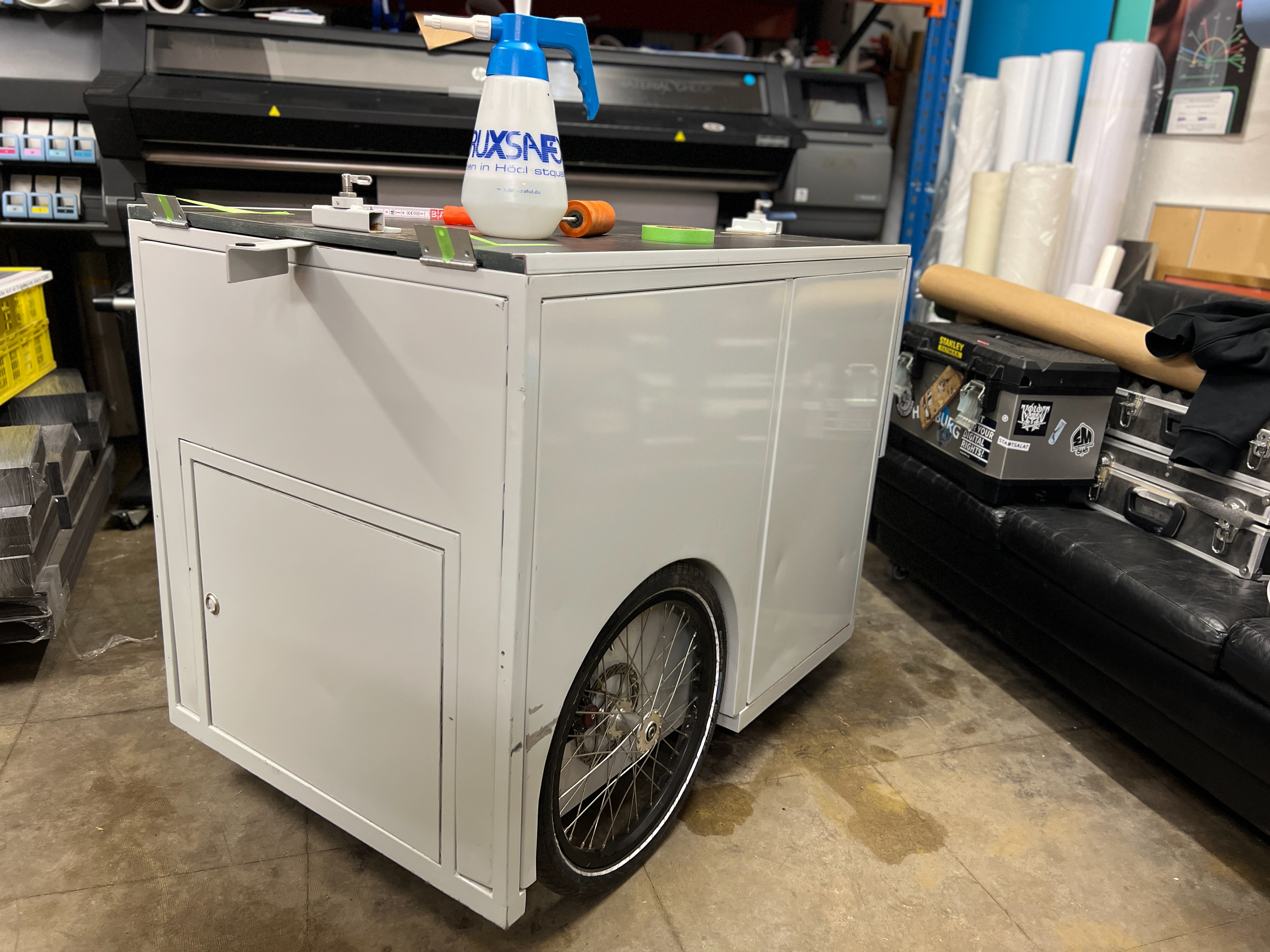 ELEPHANT GIN FAHRRADBOX BRANDING JAHRE SPÄTER