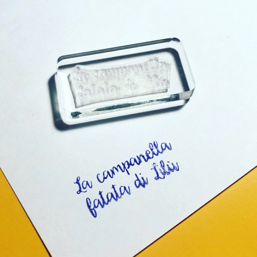 Con logo