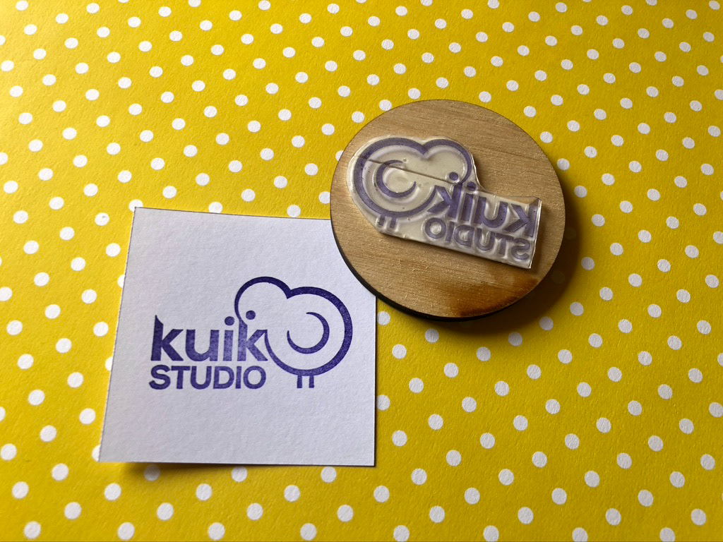 Con logo