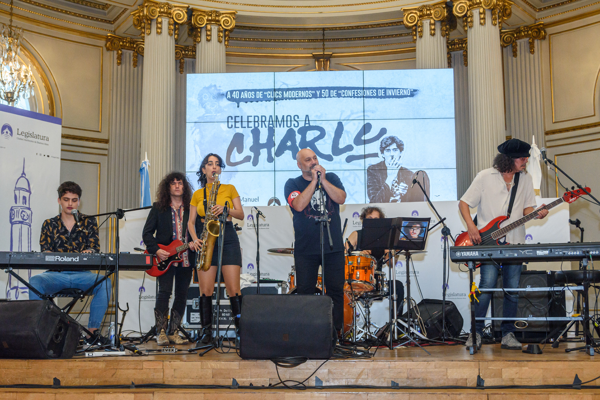 Charly en la legislatura