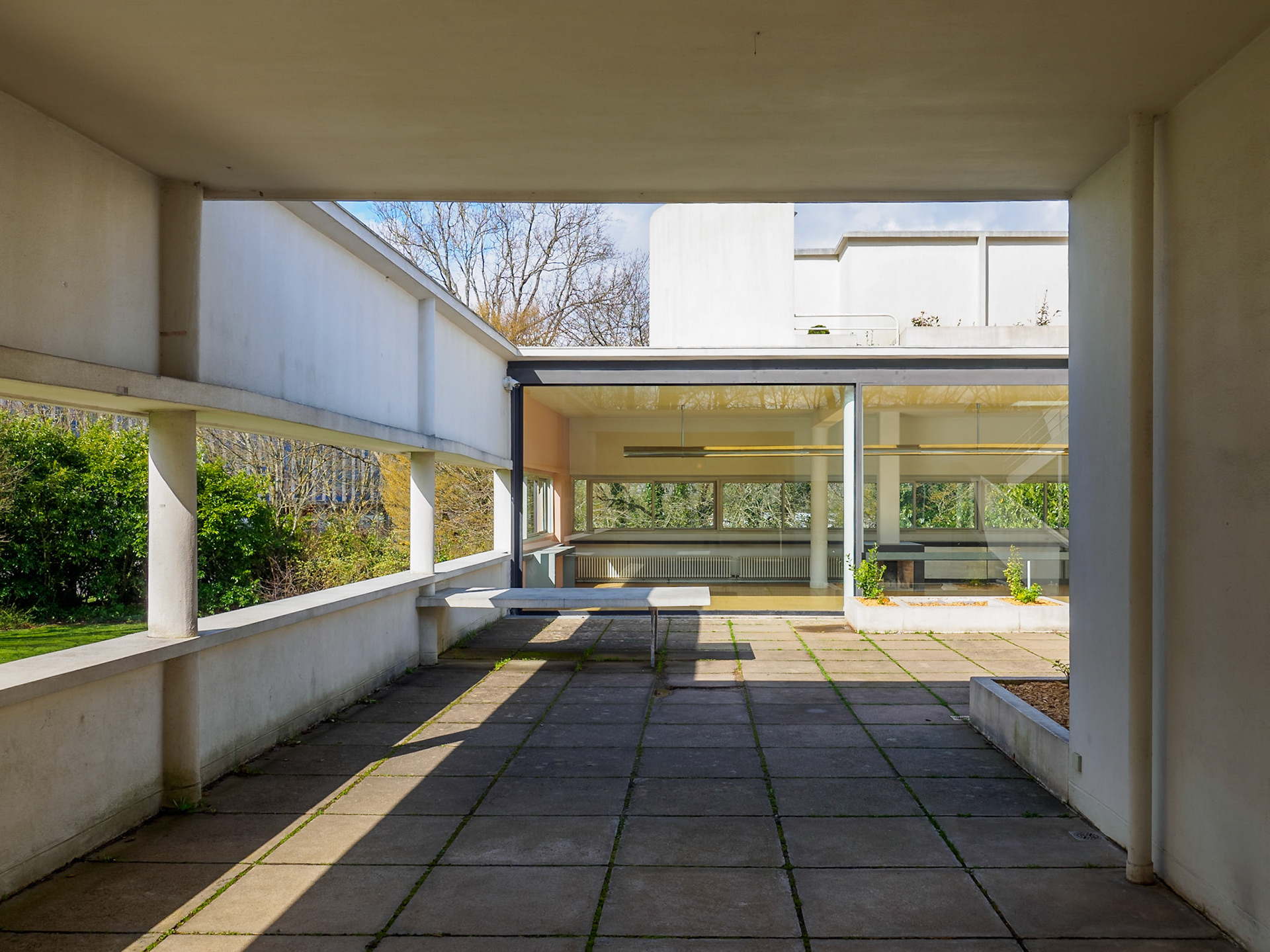Terrace, Villa Savoye, Poissy, Paris - Le Corbusier