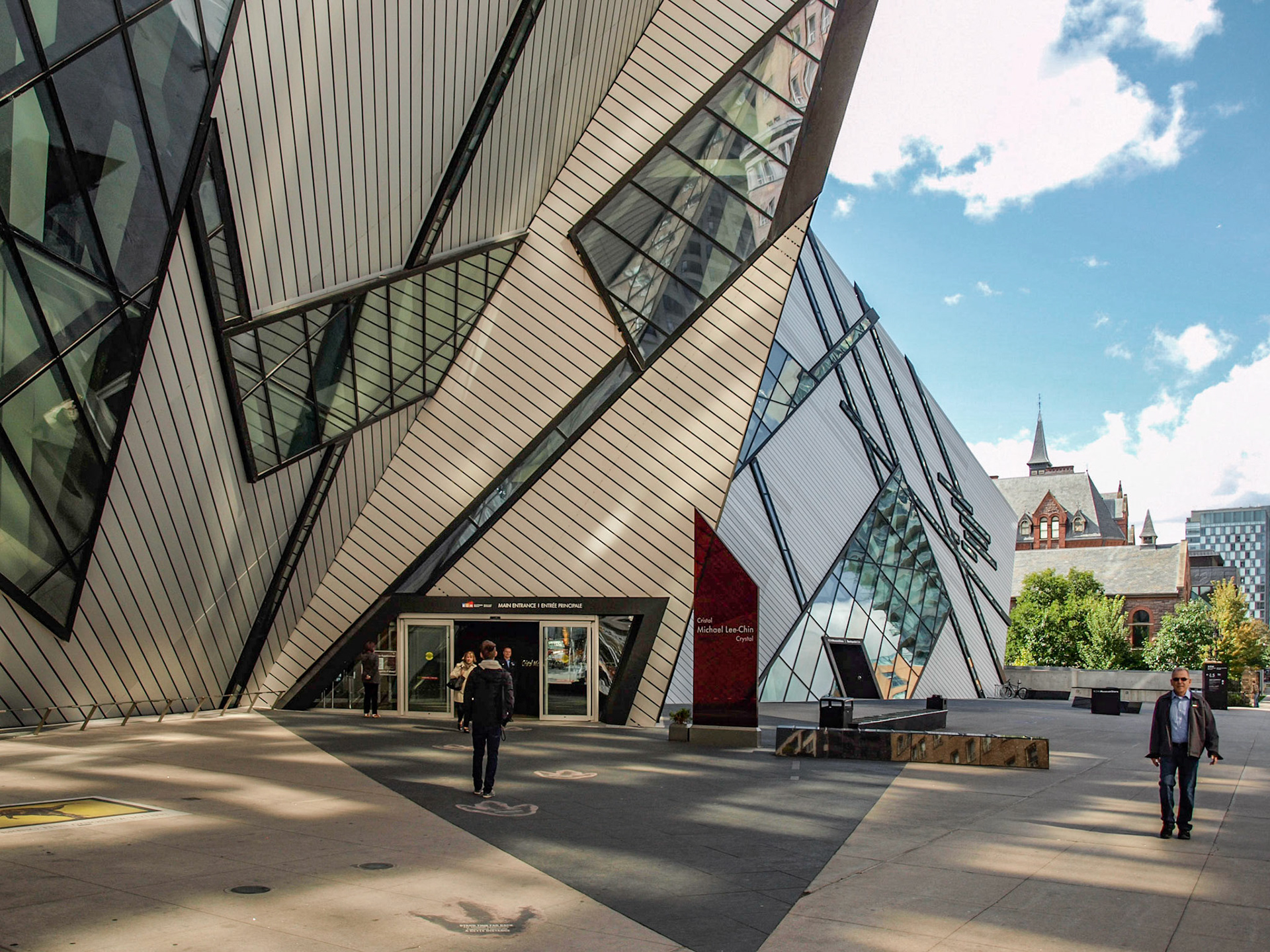 Royal Ontario Museum - Daniel Libeskind