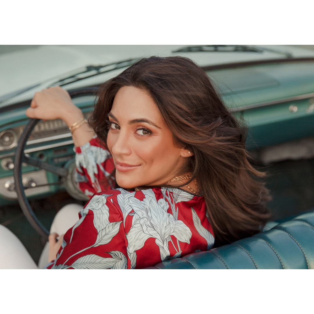 Eva+Avo; Miami, USA. 2020, Ph: Antonio Ajam; | Color & Retouch: thalirose.