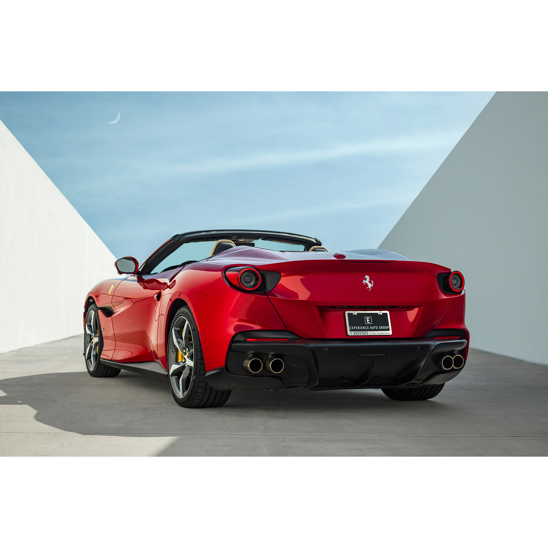 Ferrari Fort Lauderdale ; Miami, USA. 2022, Ph: Edward Perdomo | Color & Retouch: thalirose.