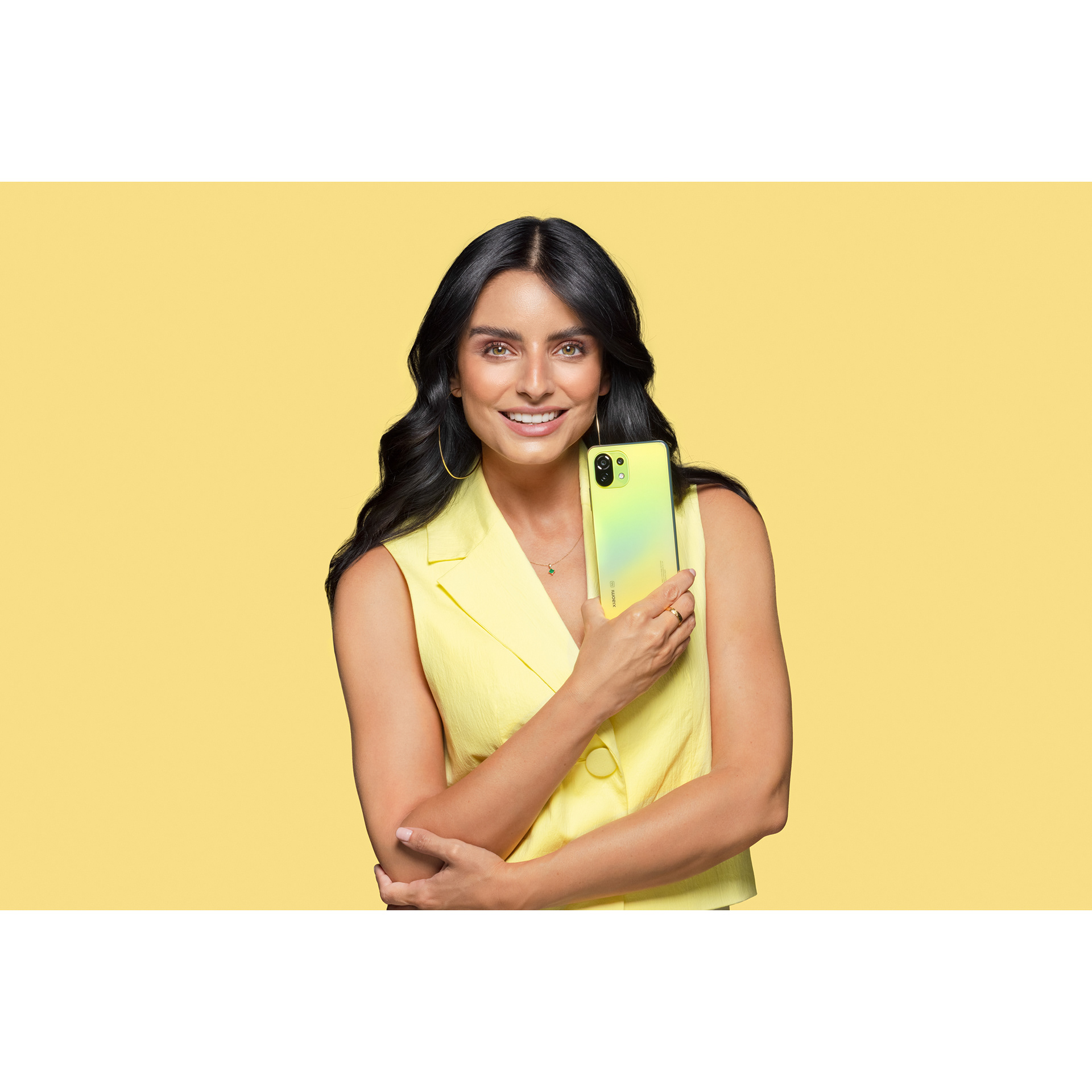 Xiaomi ft. Aislinn Derbez; DF, México. 2021, Ph: Diego Velazquez; | Color & Retouch: thalirose.