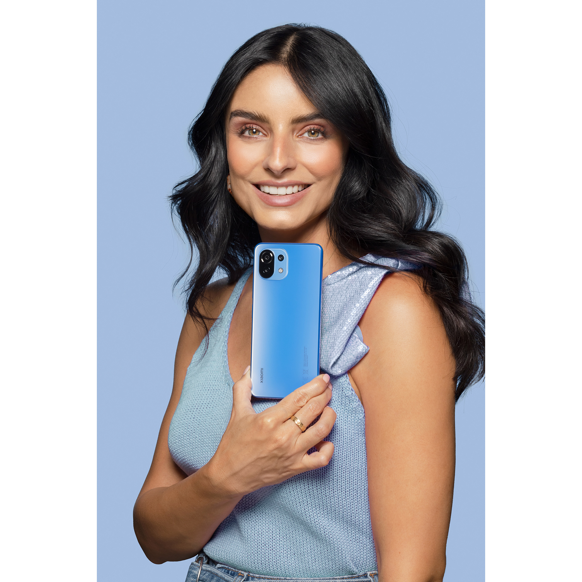 Xiaomi ft. Aislinn Derbez; DF, México. 2021, Ph: Diego Velazquez; | Color & Retouch: thalirose.