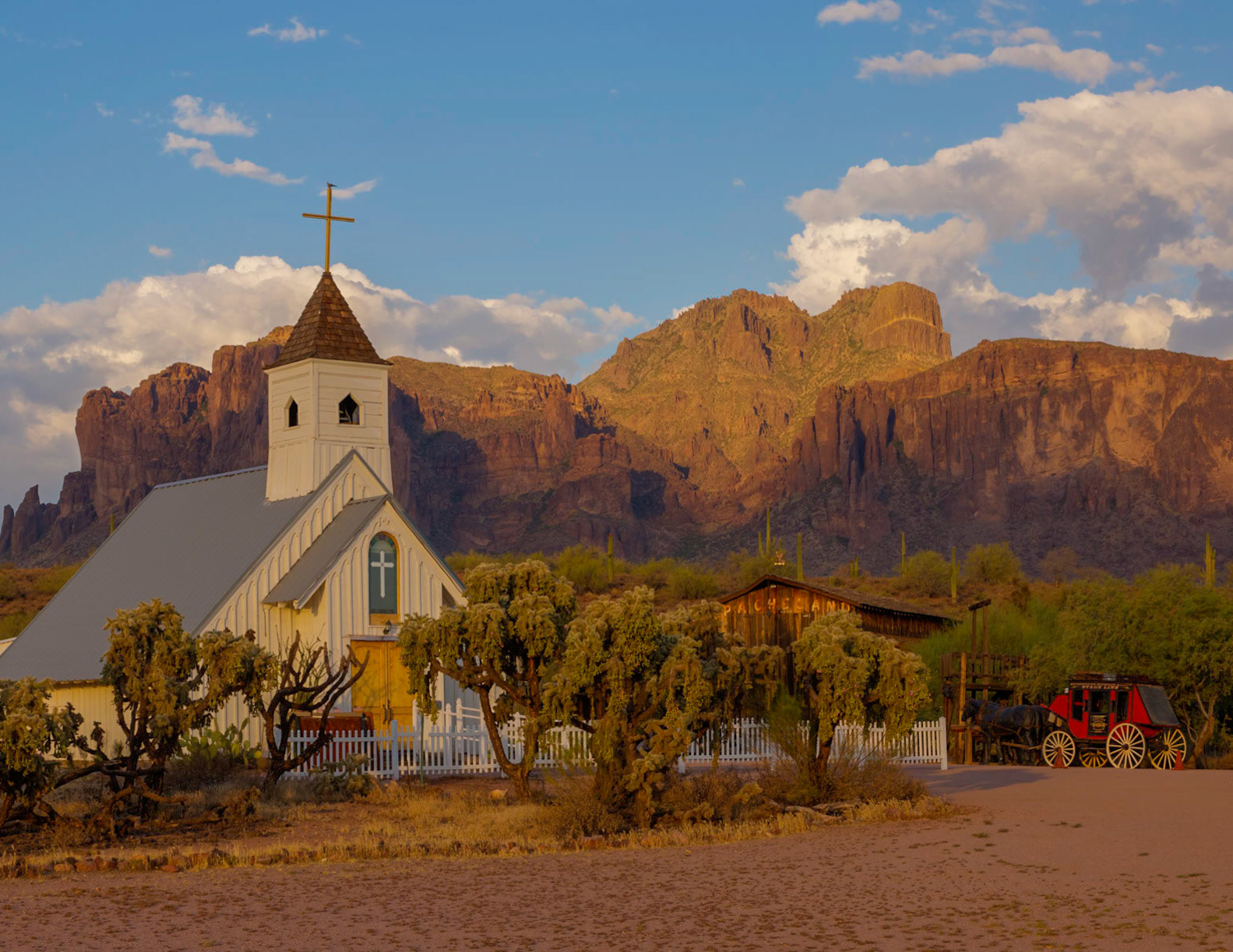 Elvis Presley Memorial Chapel, Arizona