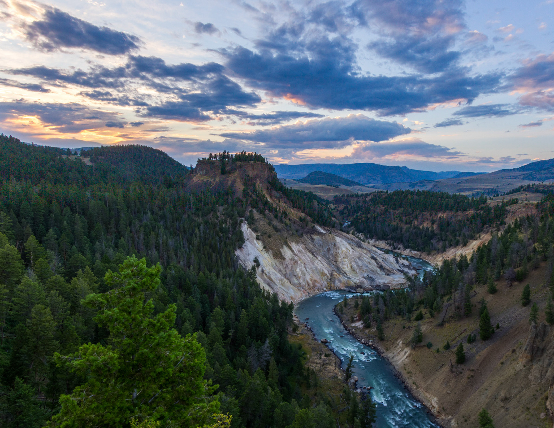 Sulpher Springs, Yellowstone National Park