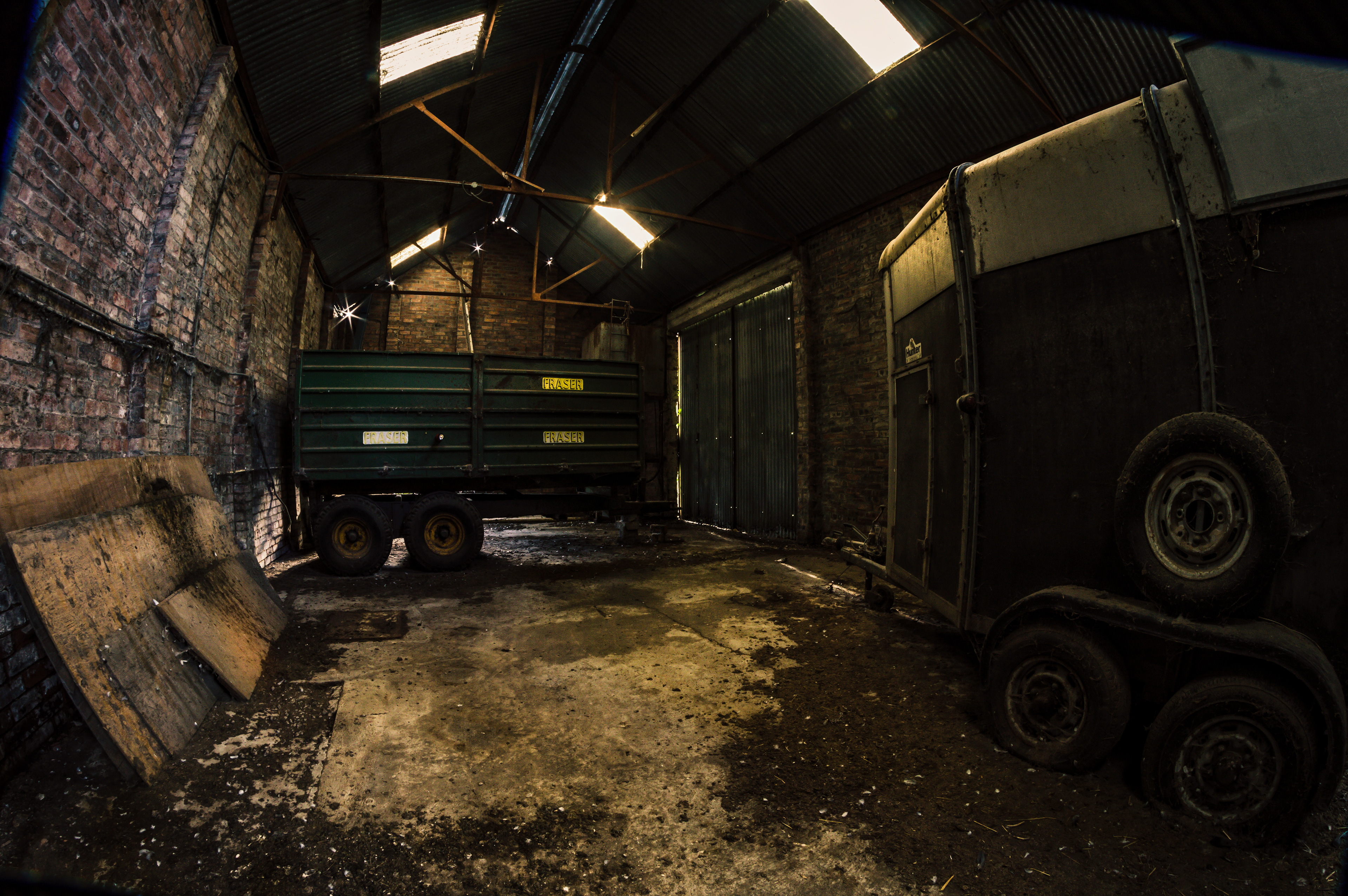 Urbex: Grange Farm