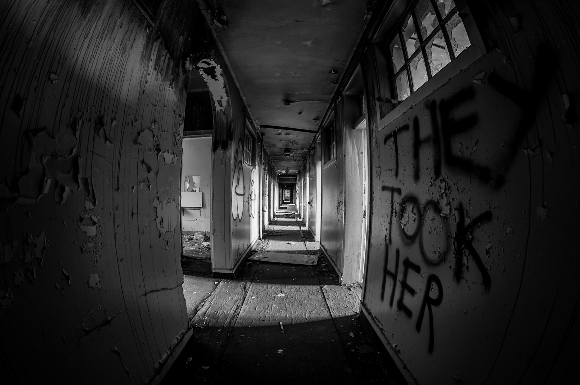 Urbex: Strathmartine Hospital