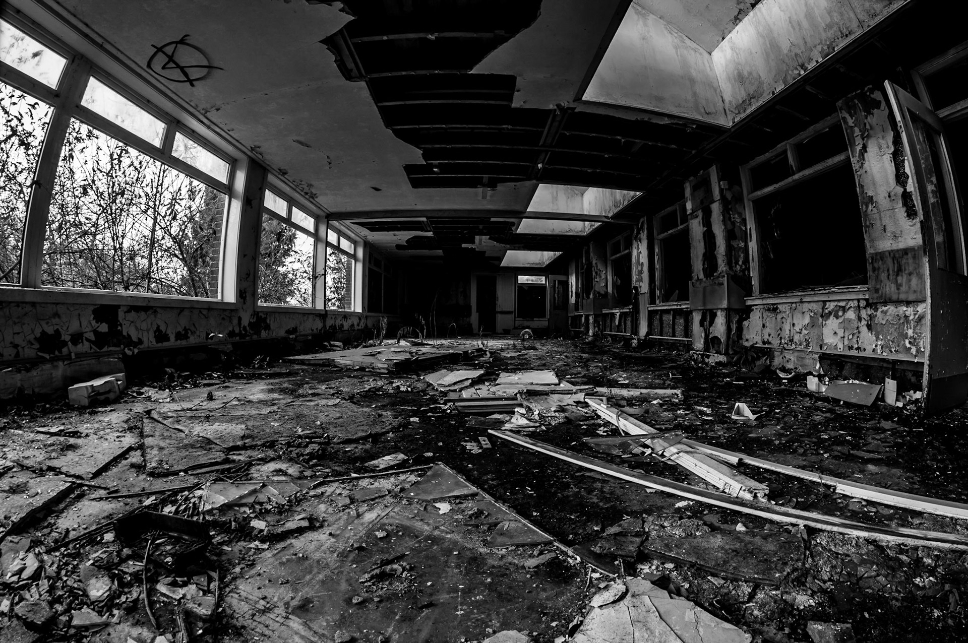 Urbex: Strathmartine Hospital