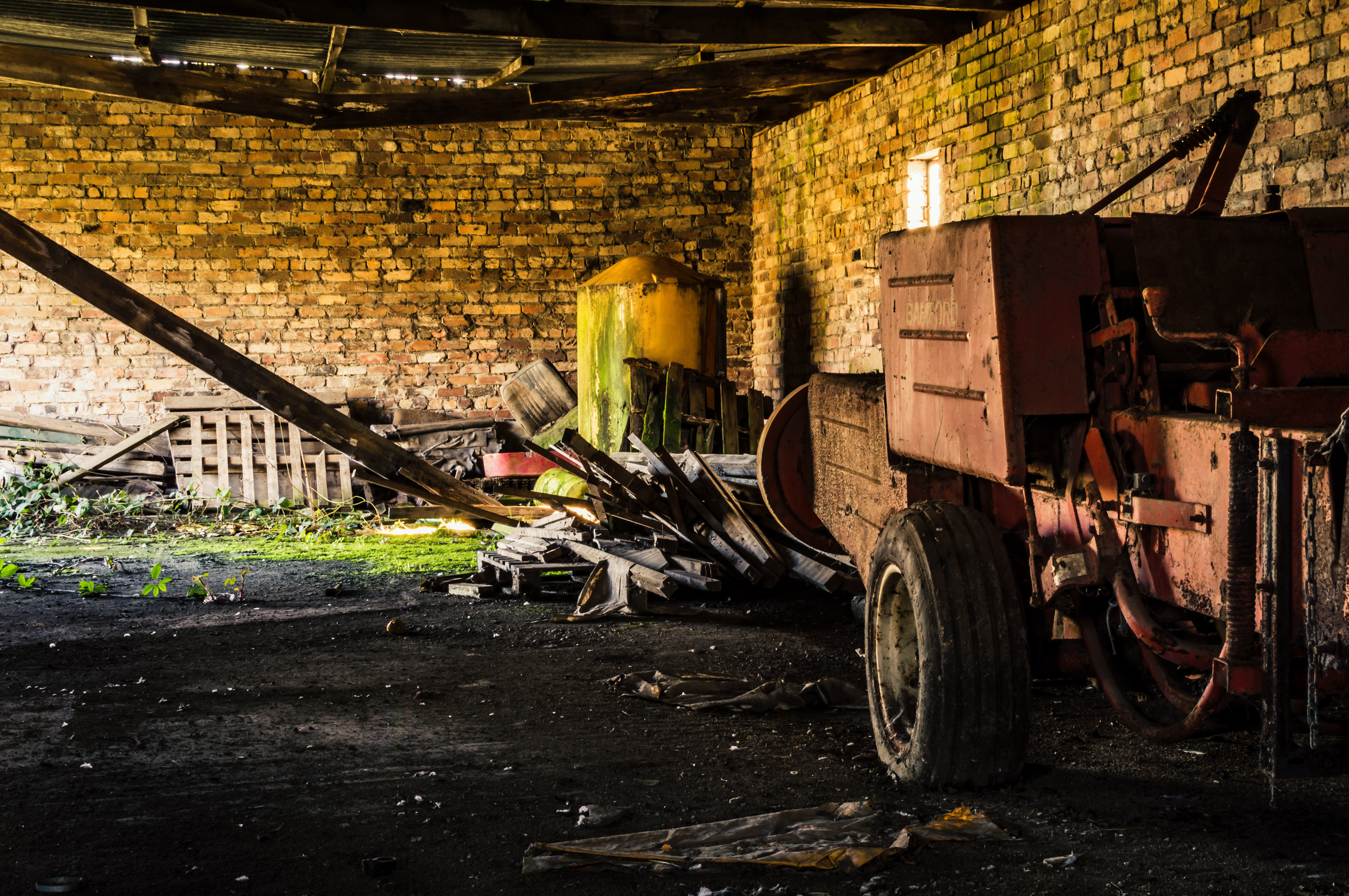 Urbex: Grange Farm