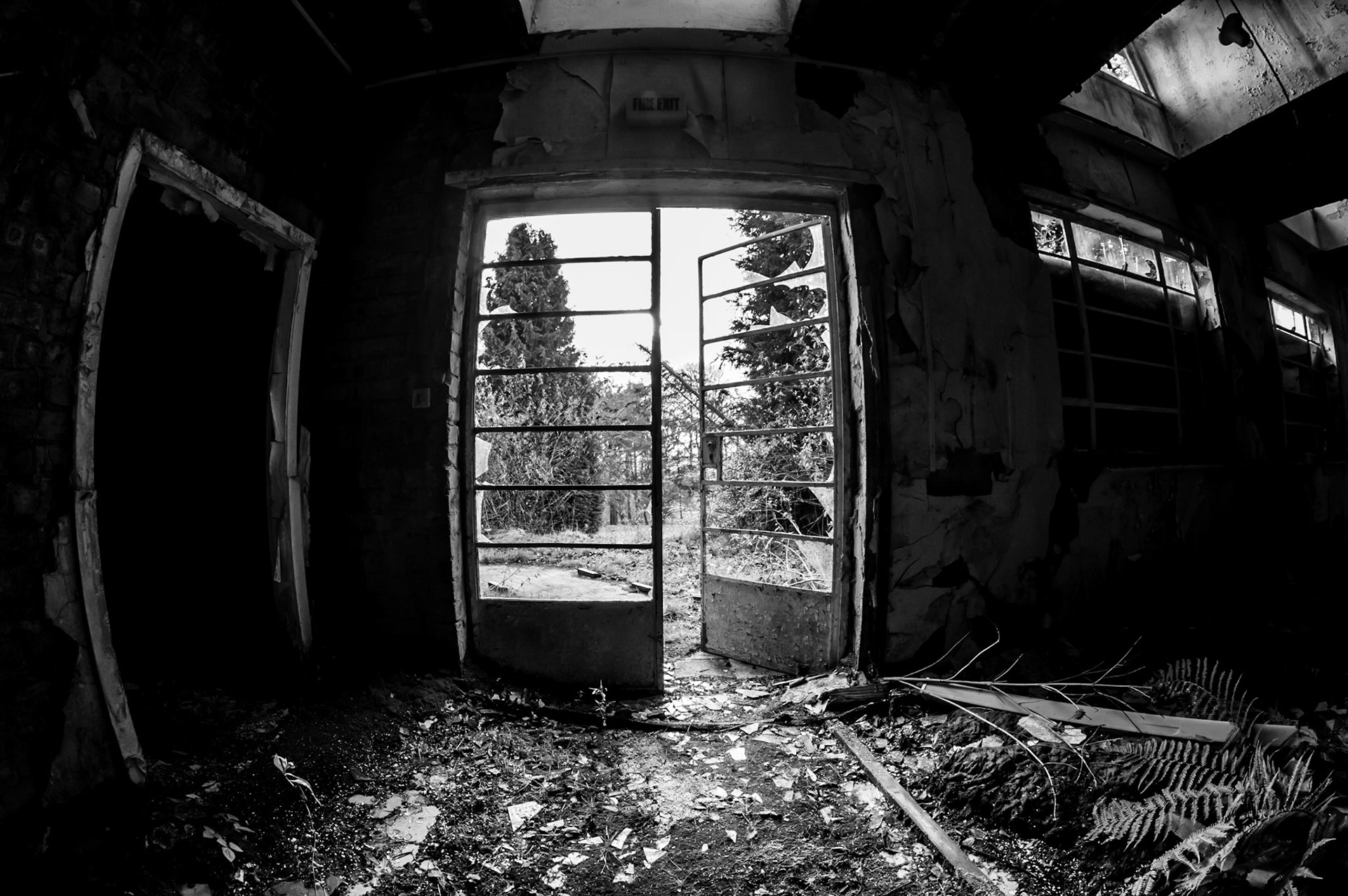 Urbex: Strathmartine Hospital