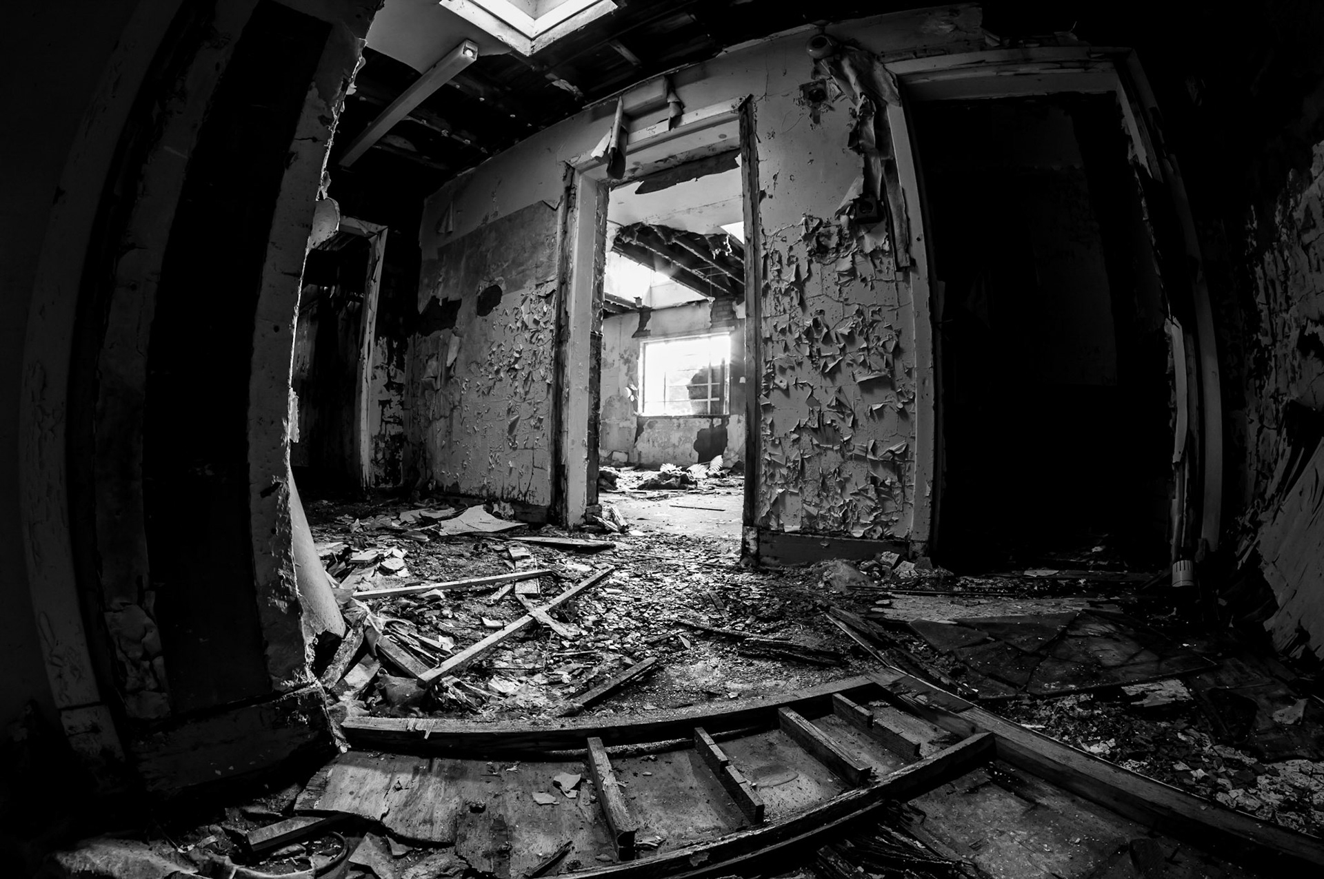 Urbex: Strathmartine Hospital