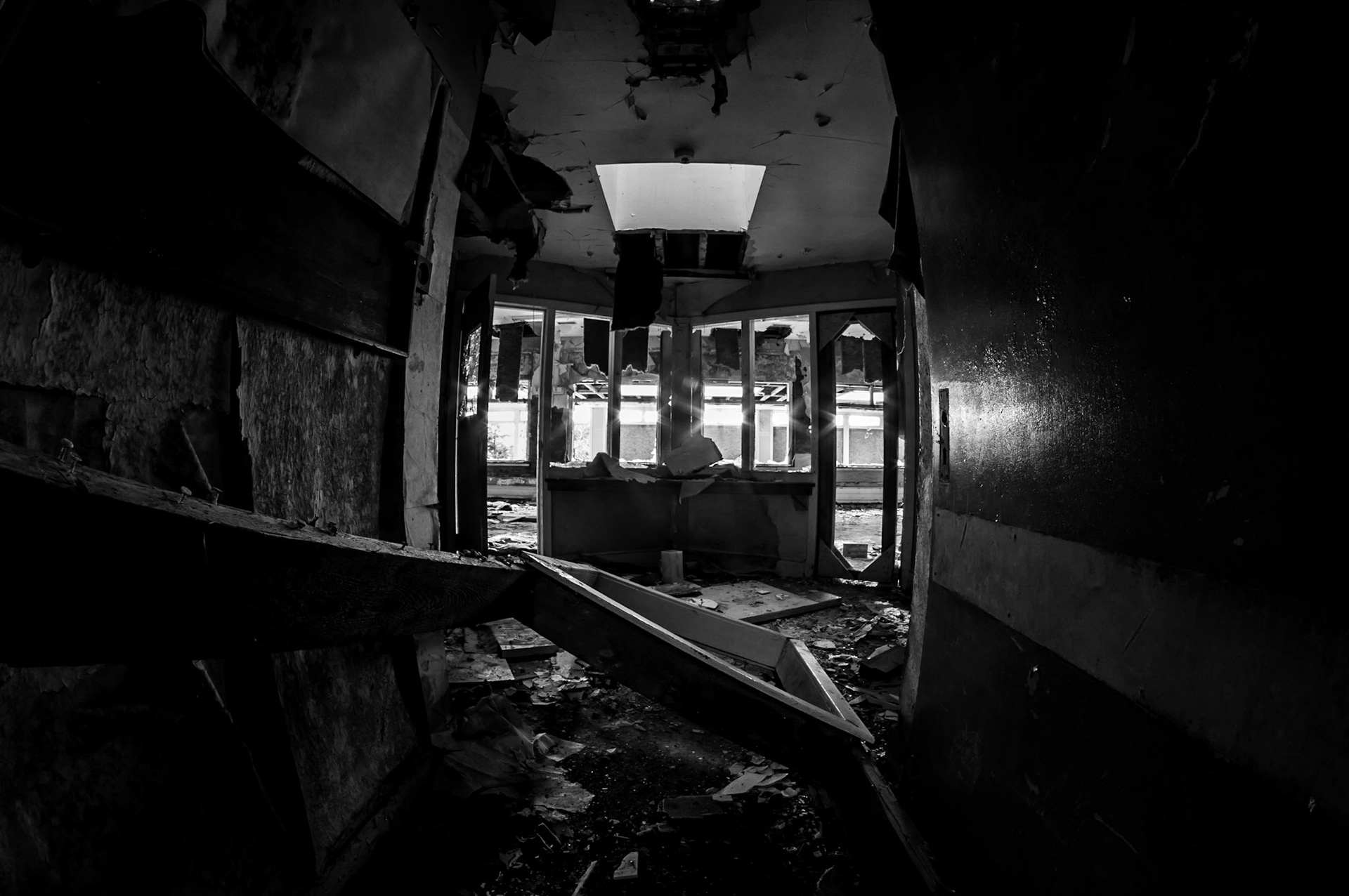 Urbex: Strathmartine Hospital