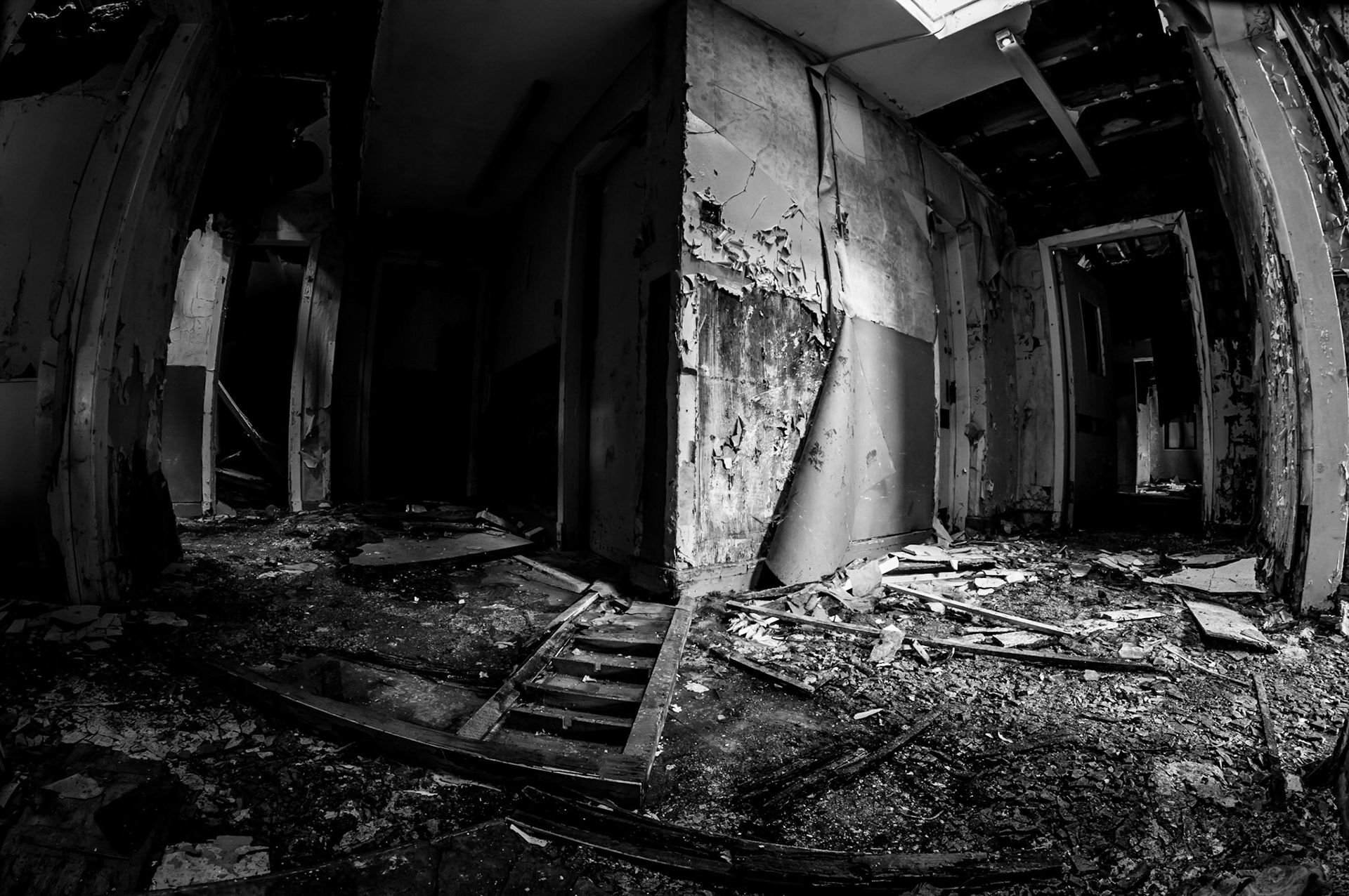 Urbex: Strathmartine Hospital