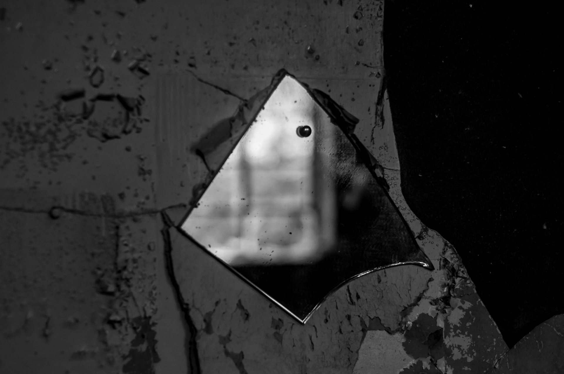 Urbex: Strathmartine Hospital