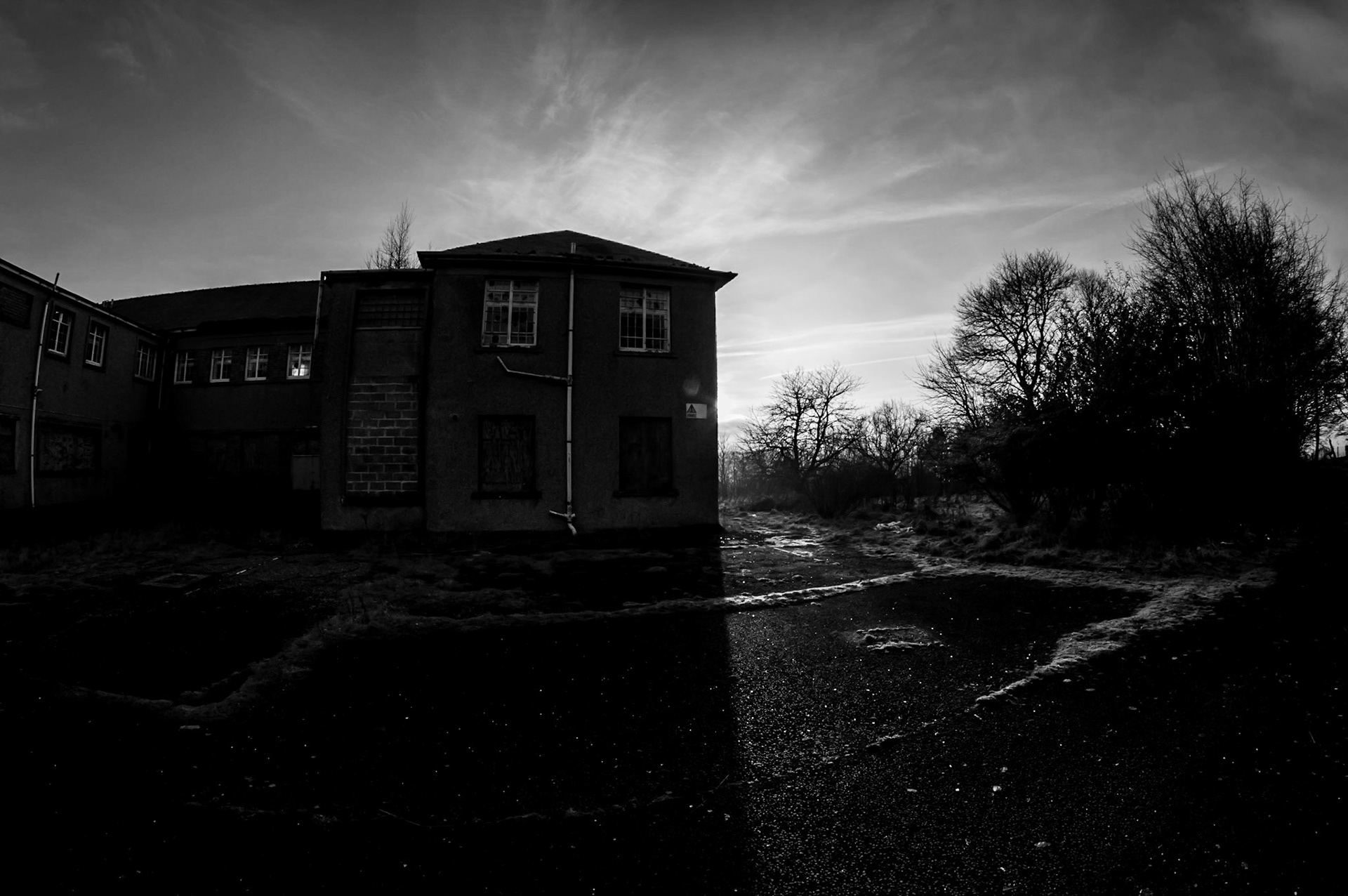 Urbex: Strathmartine Hospital