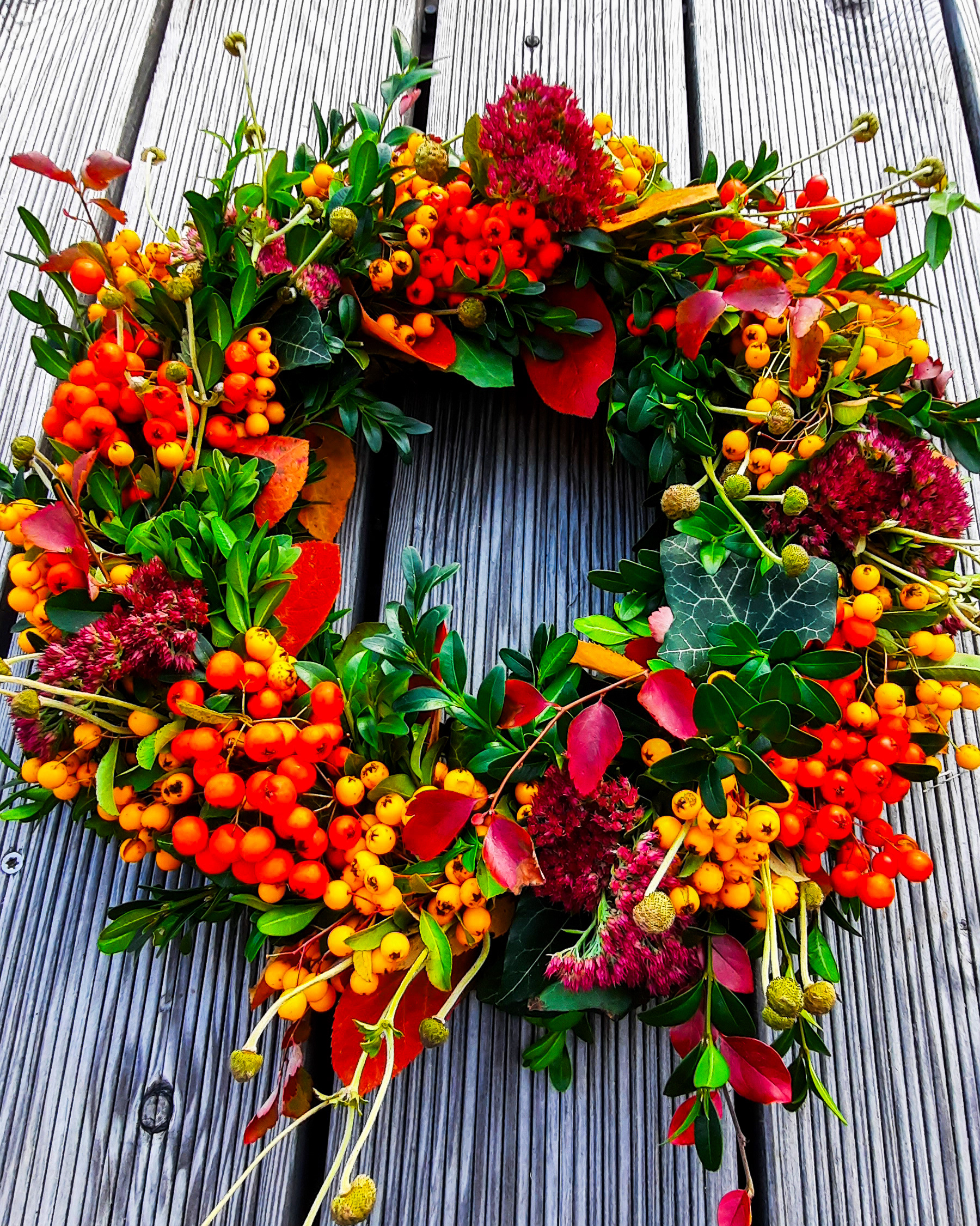 Herbst-Kranz mit Beeren & Fette Henne, ca. Ø 40cm, Strohring