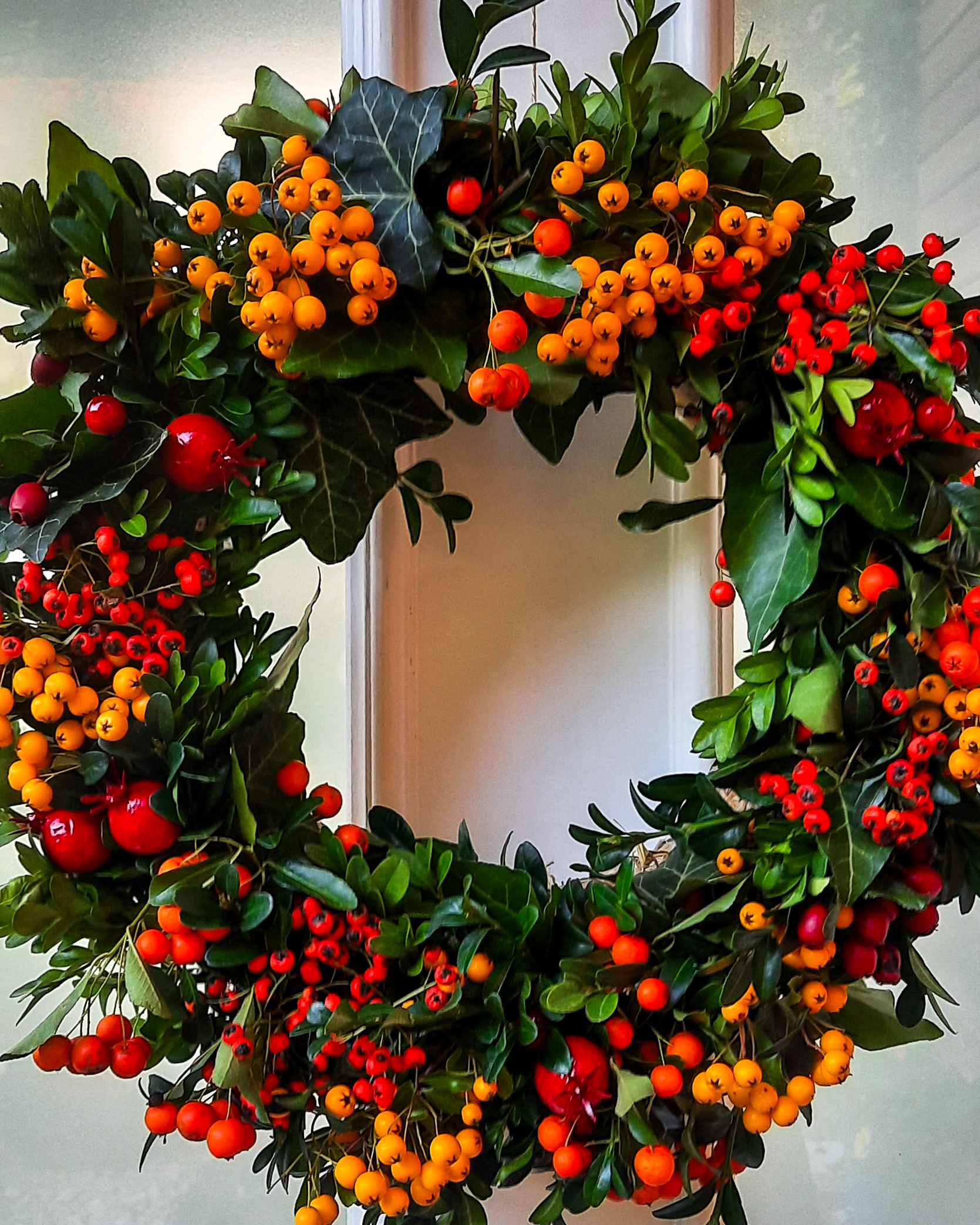 Herbst-Kranz mit Beeren, ca. Ø 40cm, Strohring