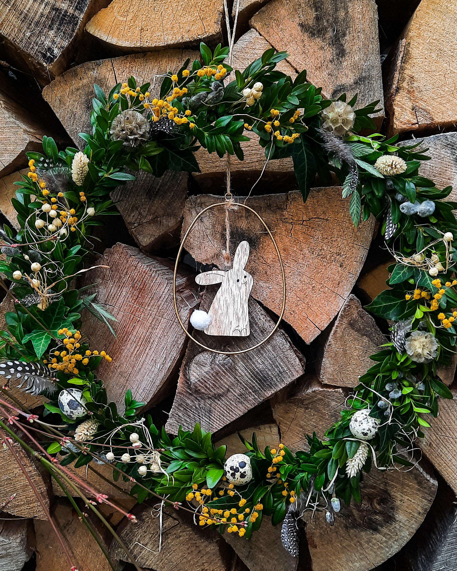 Oster-Kranz mit Weidenkätzchen & Wachteleiern, ca. Ø 36cm, Metallring