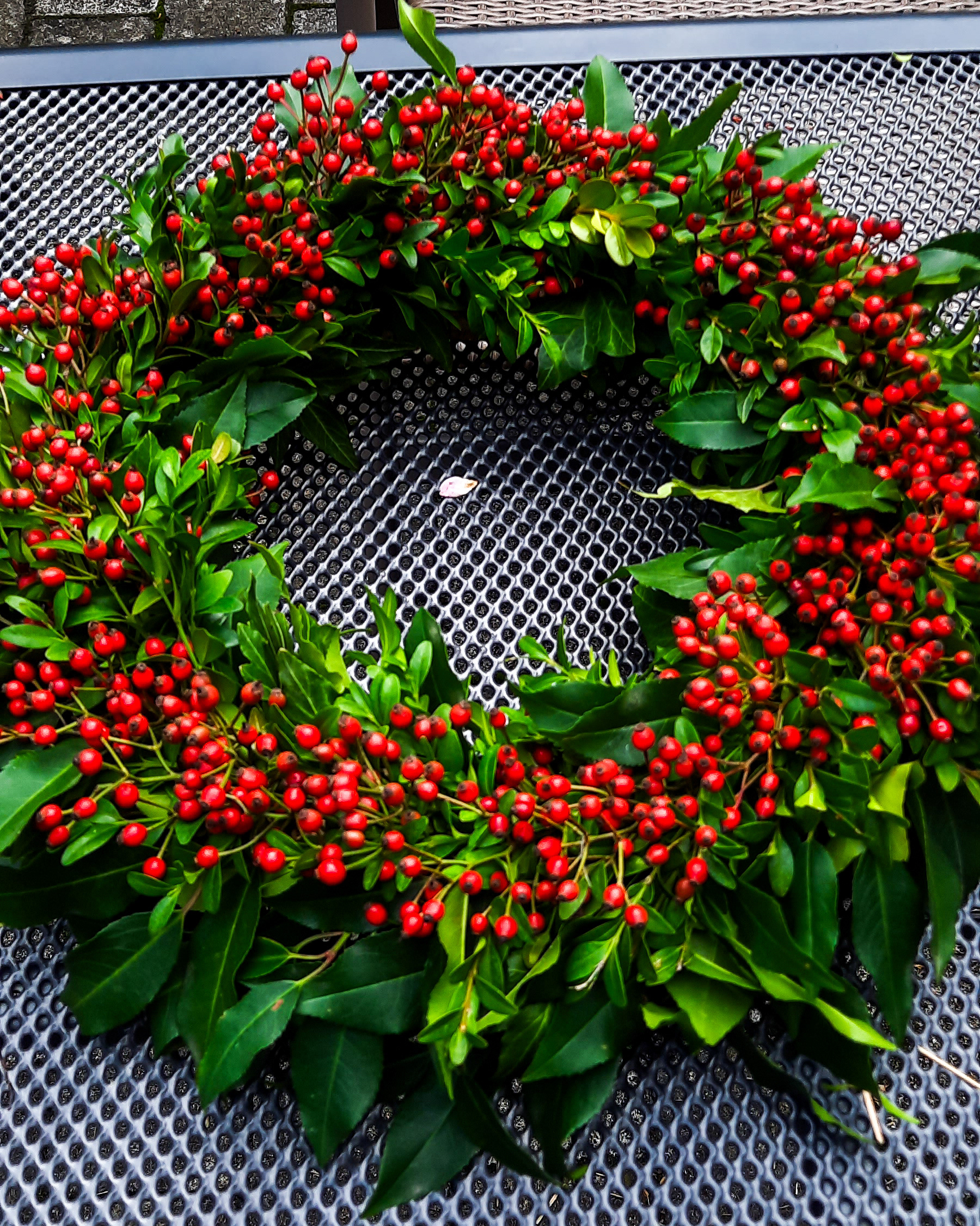 Herbst-Kranz mit Beeren, ca. Ø 40cm, Strohring