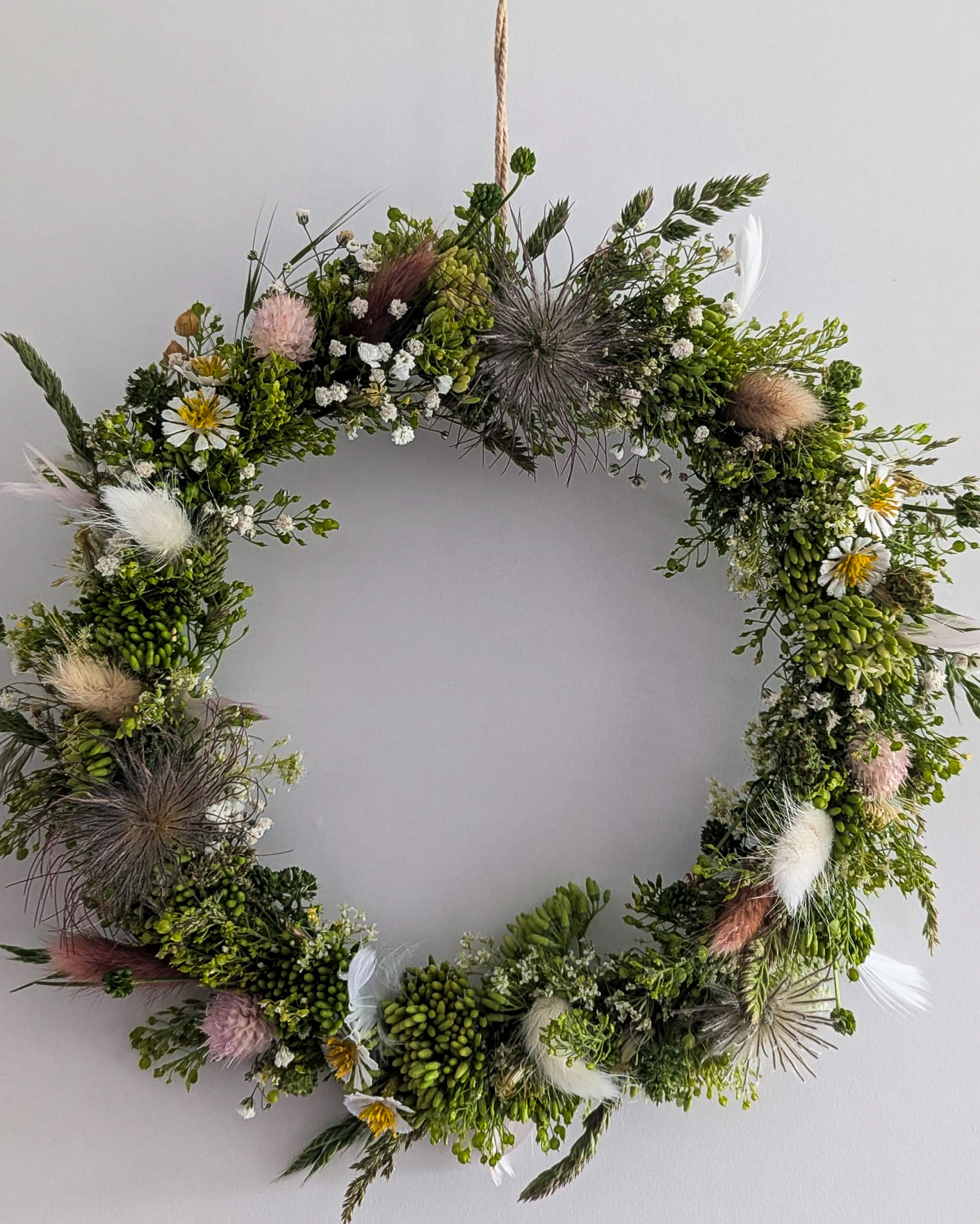 Sommer-Kranz mit Samtgras, Gräser & verblühter Kuhschelle, ca. Ø 25cm, Metallring