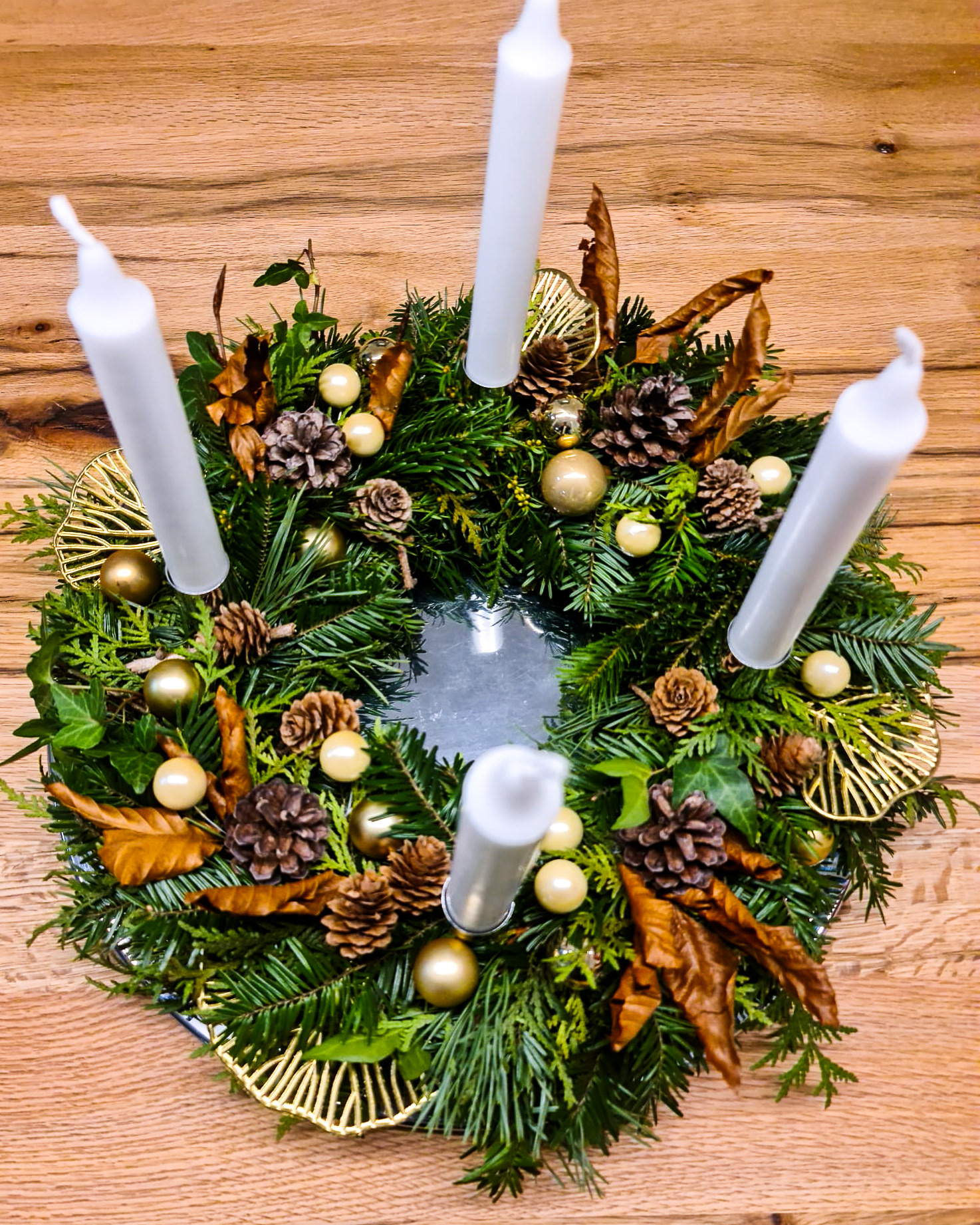 Adventskranz mit Weihnachtsschmuck, ca. Ø 45cm, Strohring