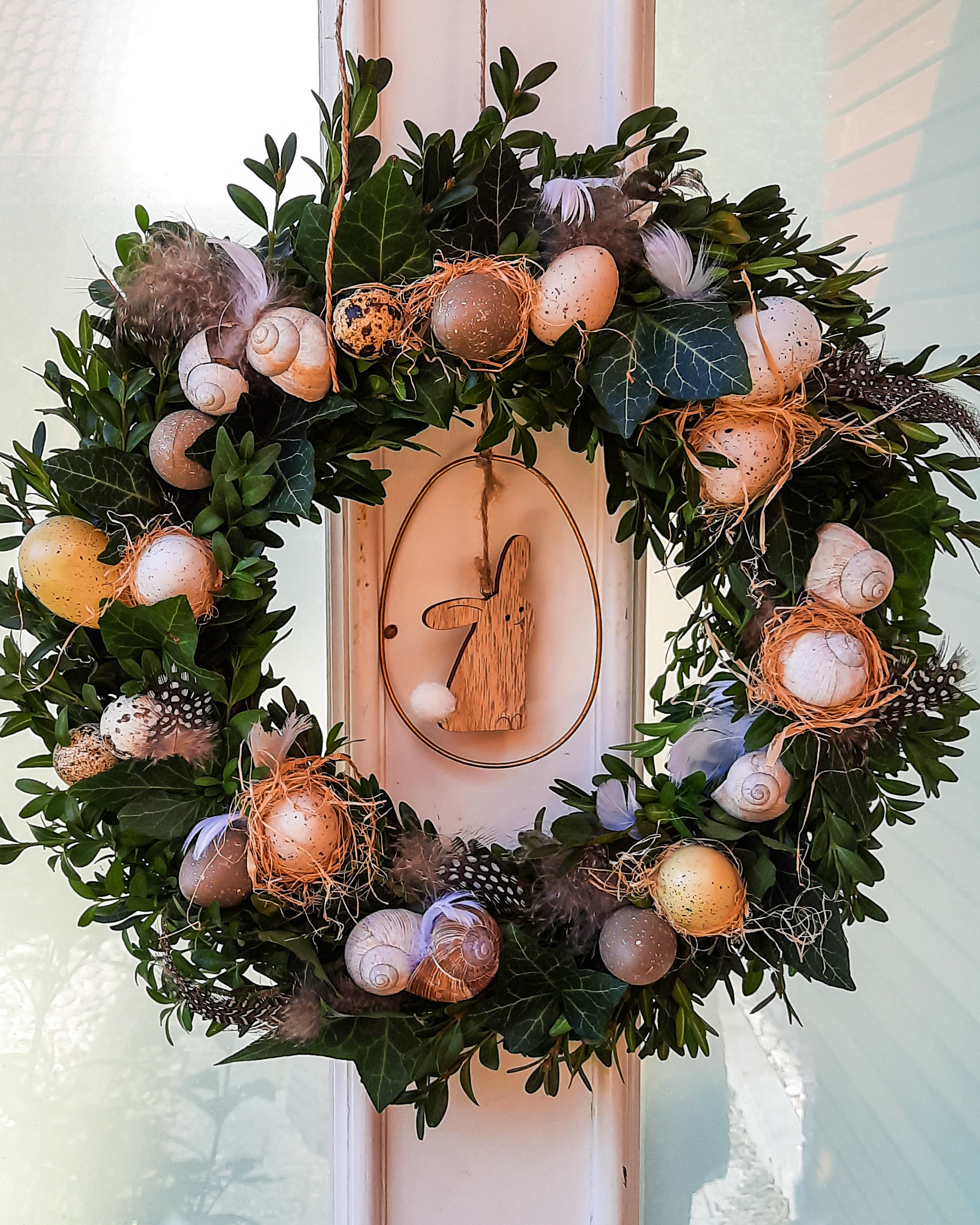 Oster-Kranz mit Schneckenhäuschen & Ostereiern, ca. Ø 40cm, Strohring