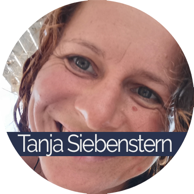 Tanja Siebenstern discovered Contact Improvisation and ancient Indian philosophies in 2009, opening new dimensions in her dance journey. A year later, she trained in Aguahara with Alex Siebenstern in Buenos Aires and soon began integrating Contact Improvisation into water, co-organizing regular jams and labs in Berlin with Colin Edina. Since 2011, Tanja has co-taught and organized In Touch Festivals and Journeys. In 2012, she began teaching Water-Contact and, by 2013, became an Aguahara teacher and founder of Liquid Flow Projects. Her work invites presence, connection, and heart-centered flow as pathways to healing self and world.